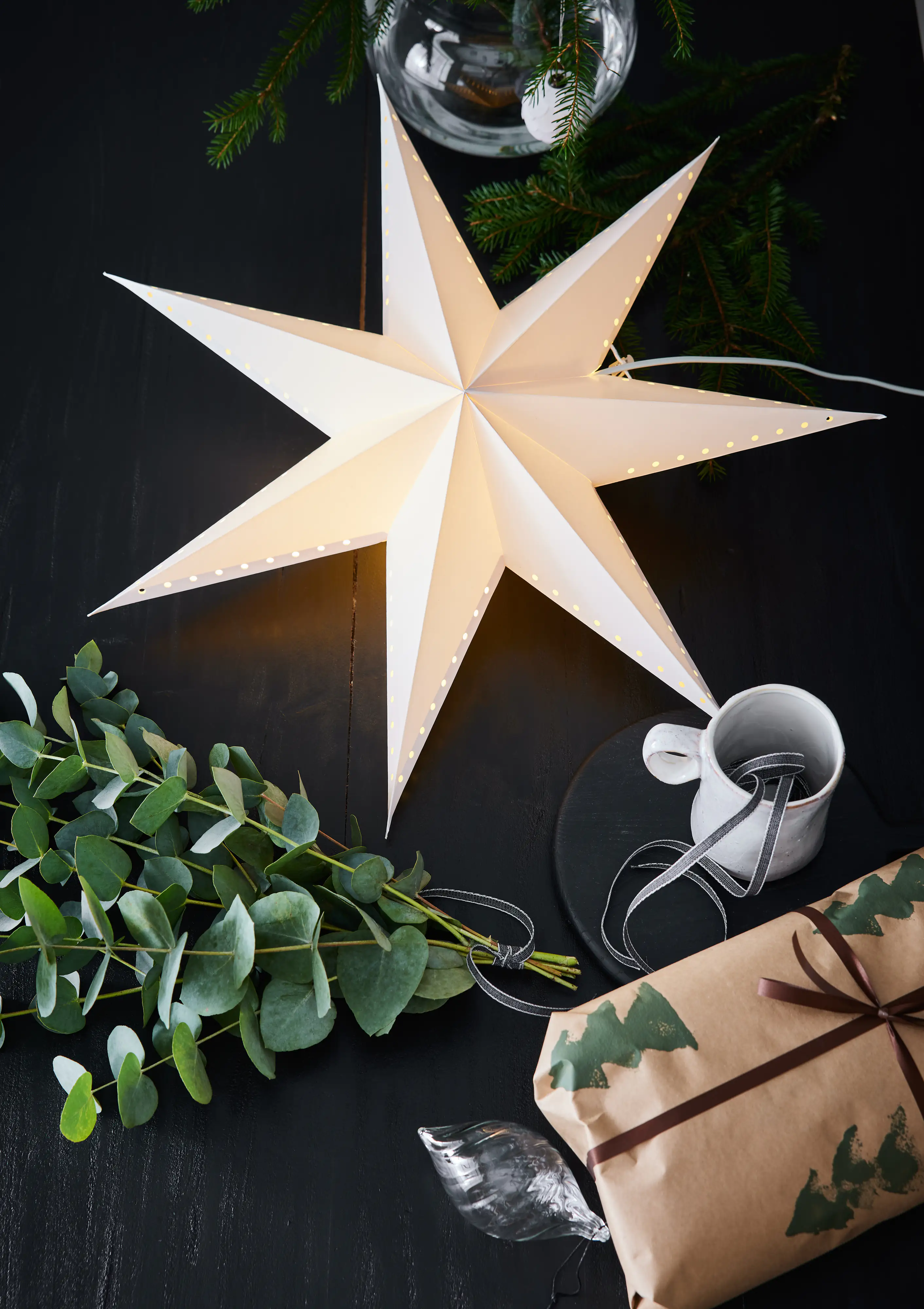 Markslöjd LIVELY Hängestern weiß, ø 60 cm Markslöjd LIVELY Hängestern weiß, ø 60 cm