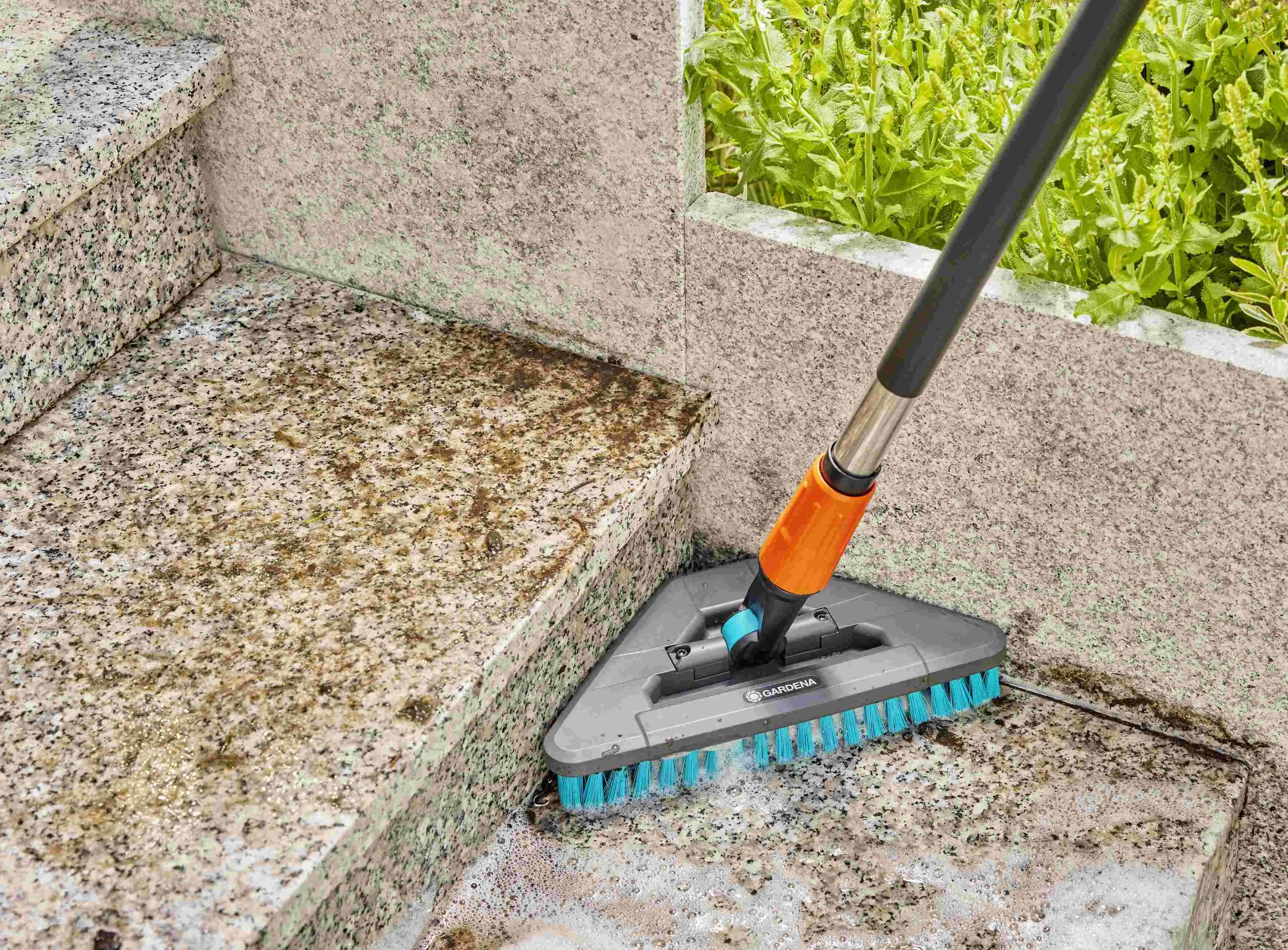 Gardena Cleansystem Stielbürste hard flex 28 cm