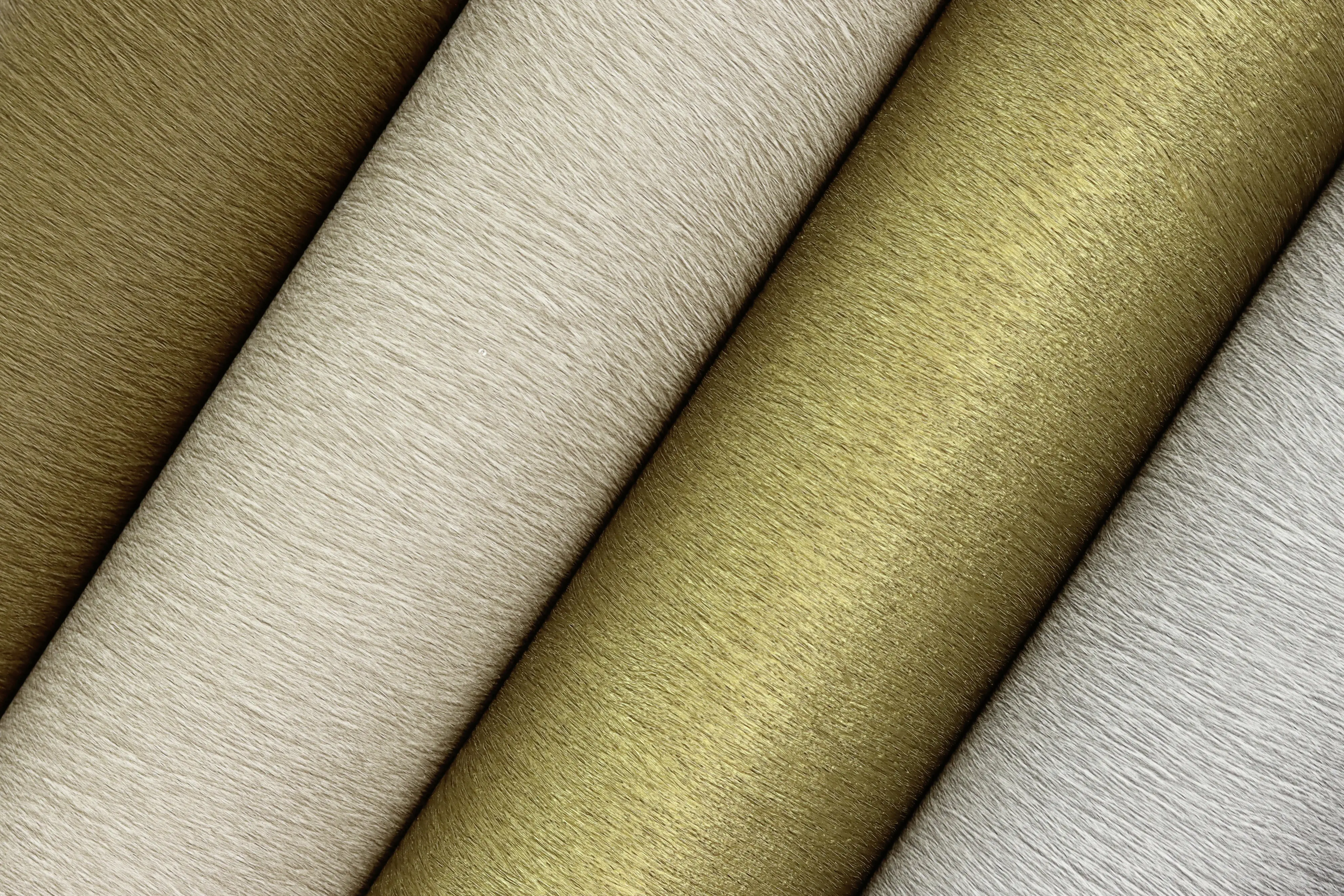 Rasch Vliestapete 751031 Gold-Mattgold Uni 10,05 m x 0,53 m