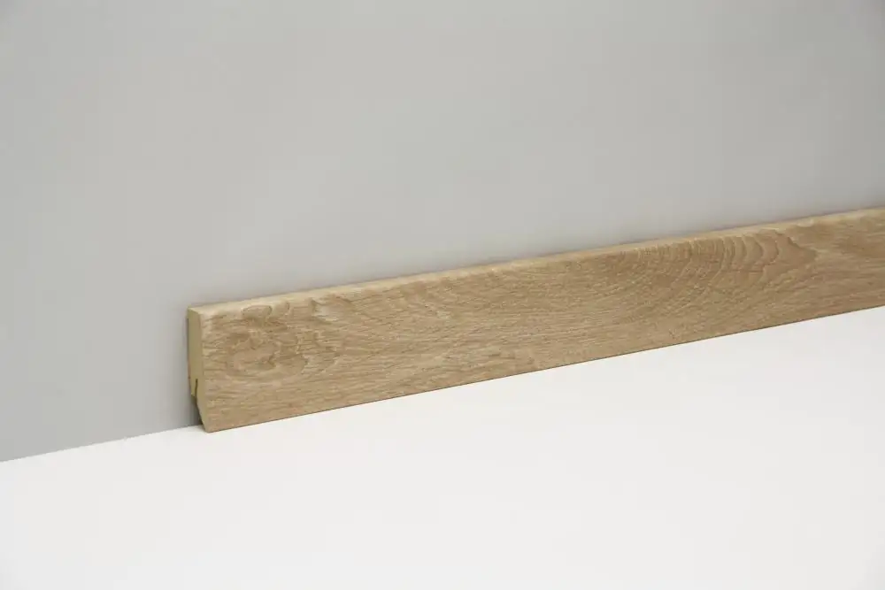 Classen Clip-Fußleiste 240 cm 58 x 19 mm Eiche Natur Classen Clip-Fußleiste 240 cm 58 x 19 mm Eiche Natur