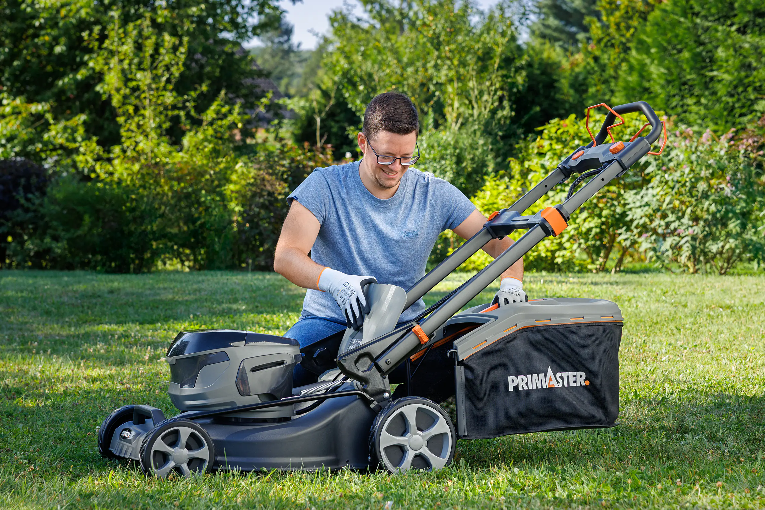 Primaster Akku Rasenmäher PARM 4051VS 40 V 51 cm Schnittbreite inkl. Akku und Ladegerät Primaster Akku Rasenmäher PARM 4051VS 40 V 51 cm Schnittbreite inkl. Akku und Ladegerät