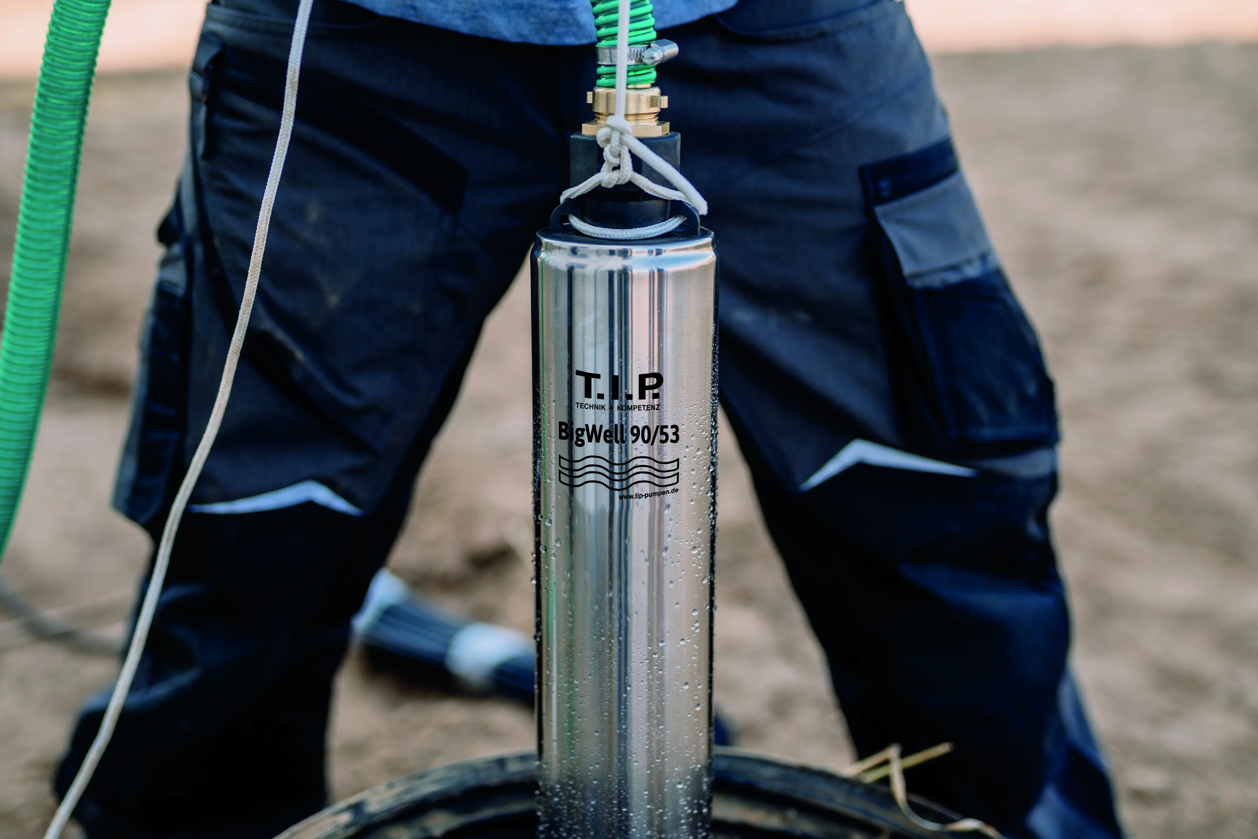 T.I.P. Tiefbrunnenpumpe BigWell 90/53 AUT, 900 Watt, 5.400 l/h, Edelstahl T.I.P. Tiefbrunnenpumpe BigWell 90/53 AUT, 900 Watt, 5.400 l/h, Edelstahl