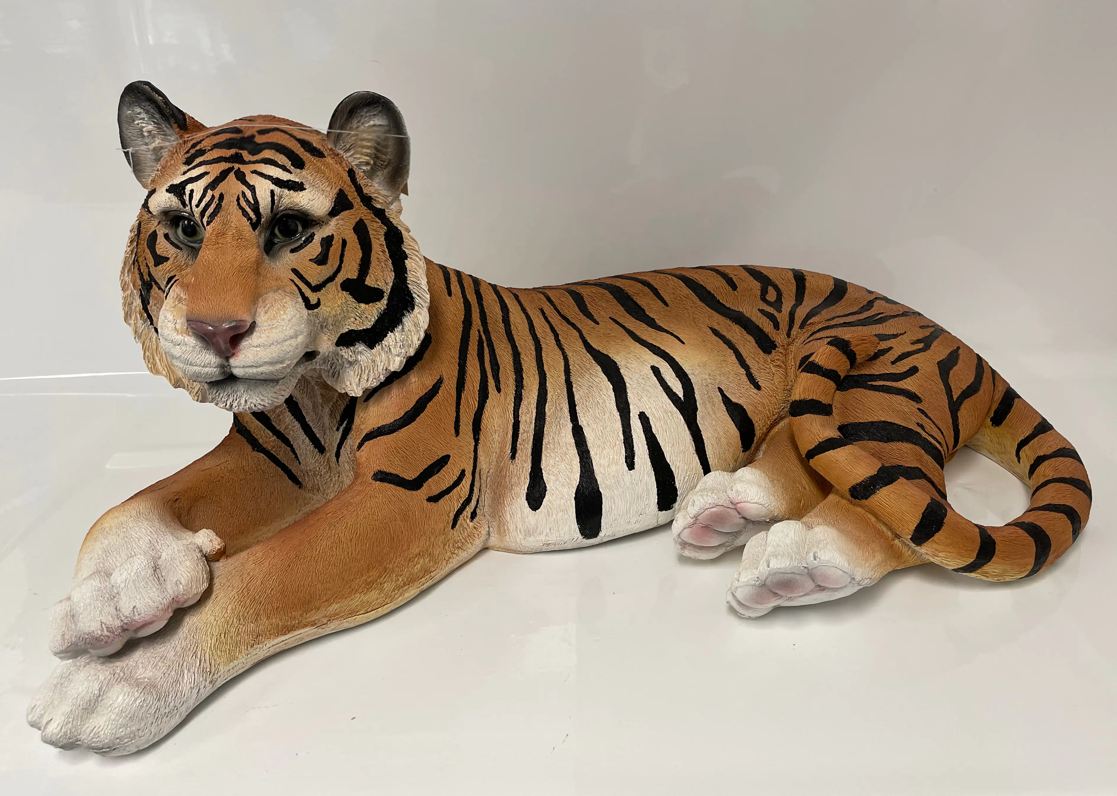 Dekofigur Tiger liegend 40 x 50 x 95 cm