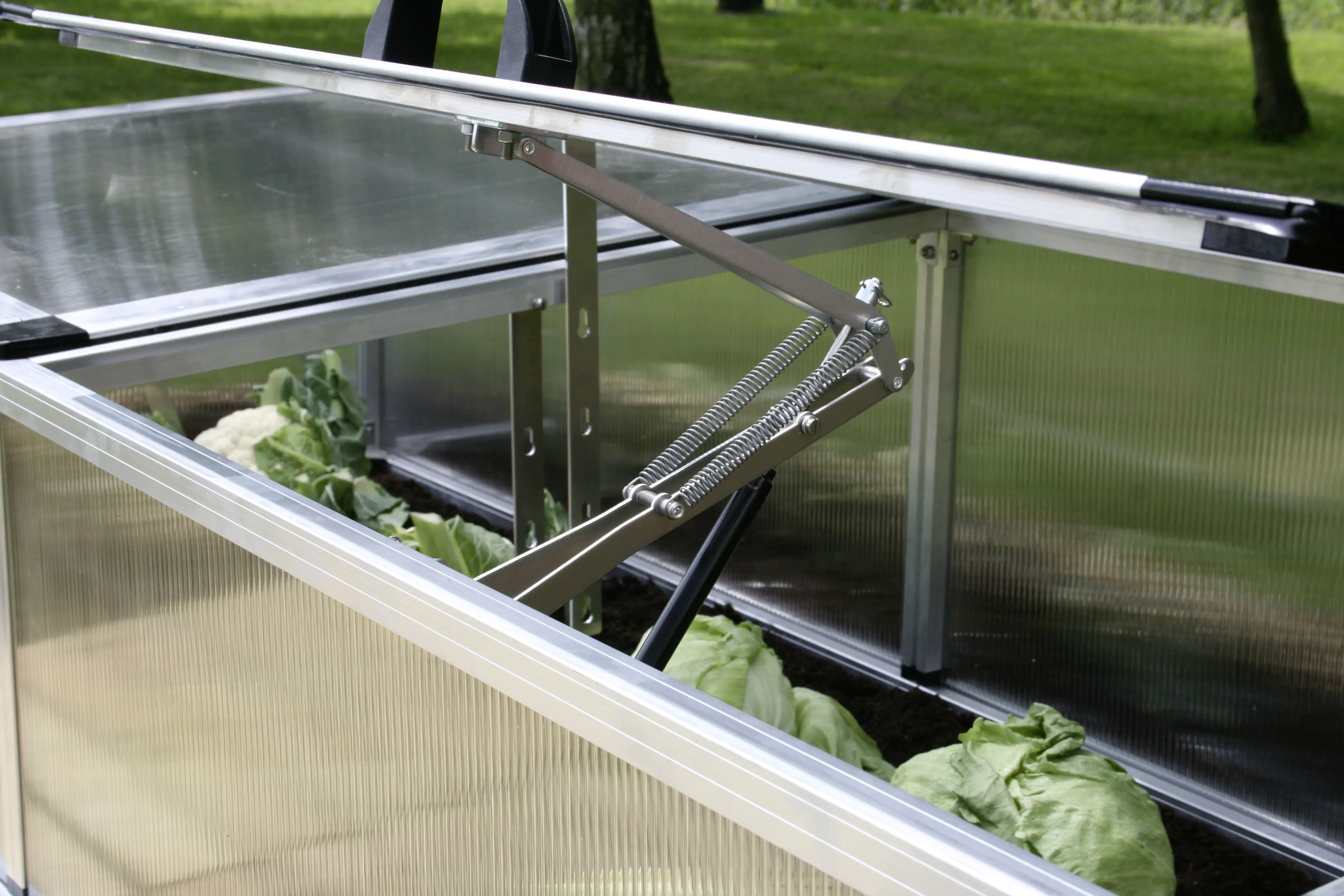 KGT Fensterheber für Frühbeete pressblank, automatisch