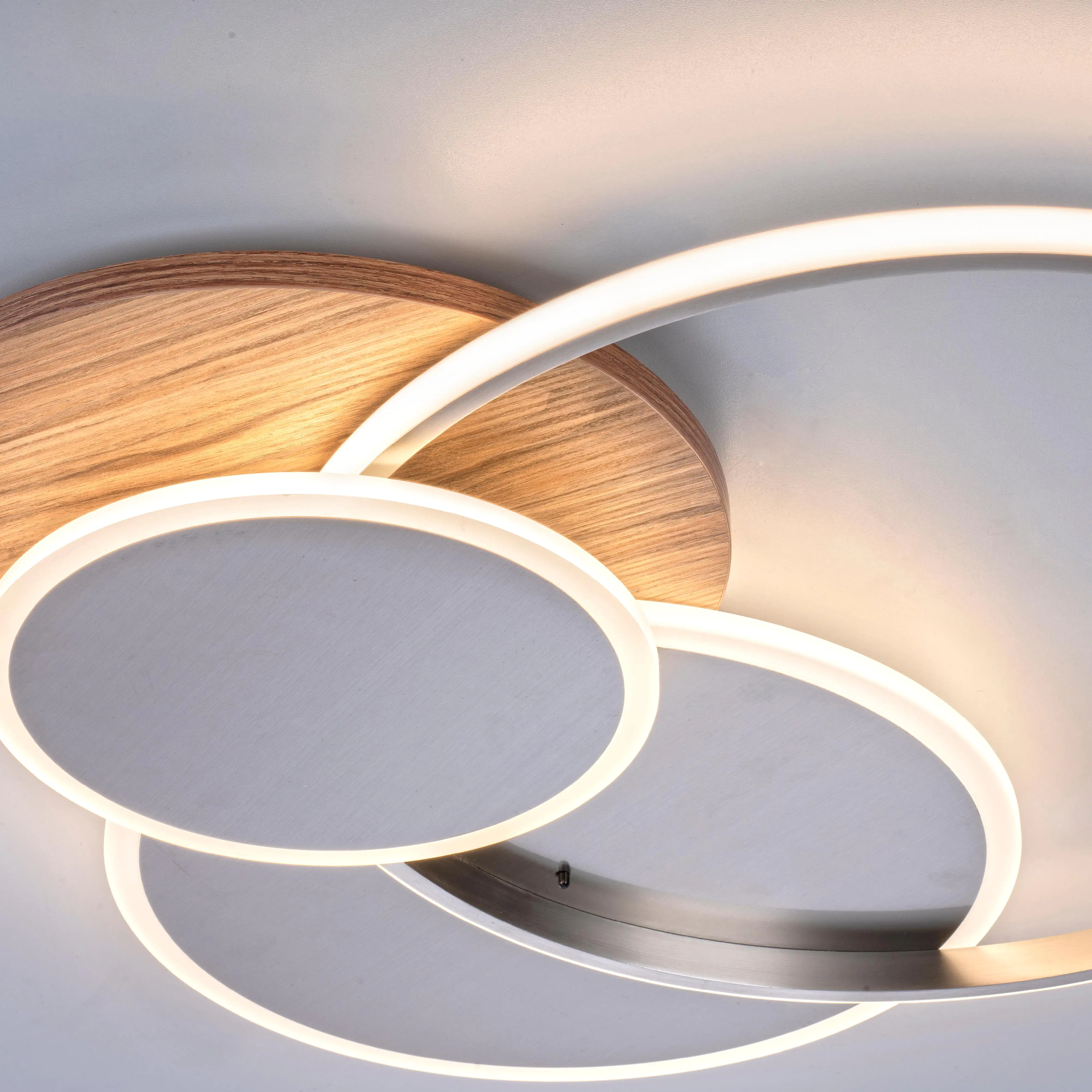 Paul Neuhaus CCT LED Deckenleuchte Palma stahl-holz 65 x 56 cm dimmbar