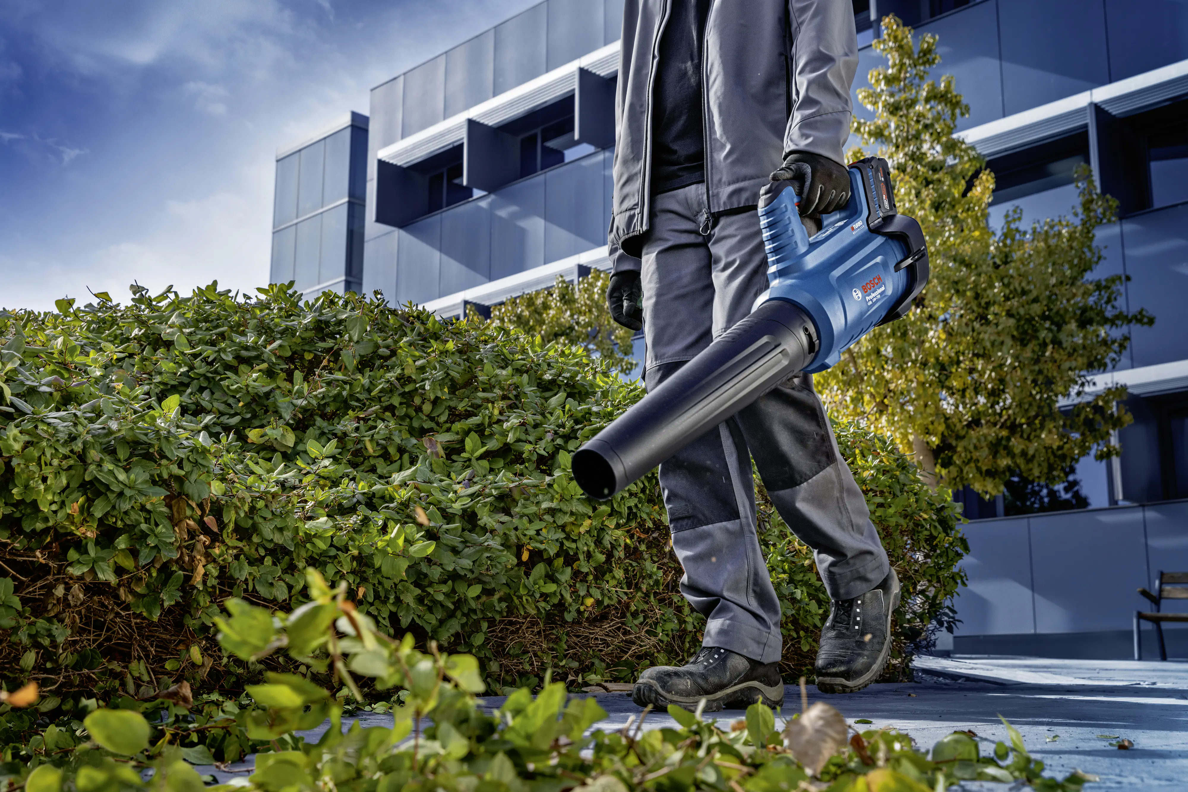 Bosch Professional Akku Laubbläser GBL18V-750, solo