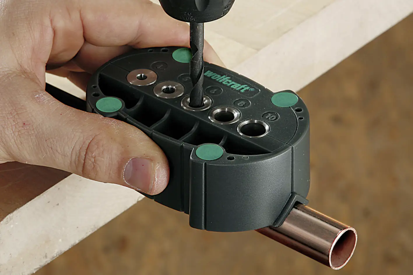 Wolfcraft Bohrhilfe Basic für rechtwinklige Löcher Ø 4, 5, 6, 8, 10 mm Wolfcraft Bohrhilfe Basic für rechtwinklige Löcher Ø 4, 5, 6, 8, 10 mm