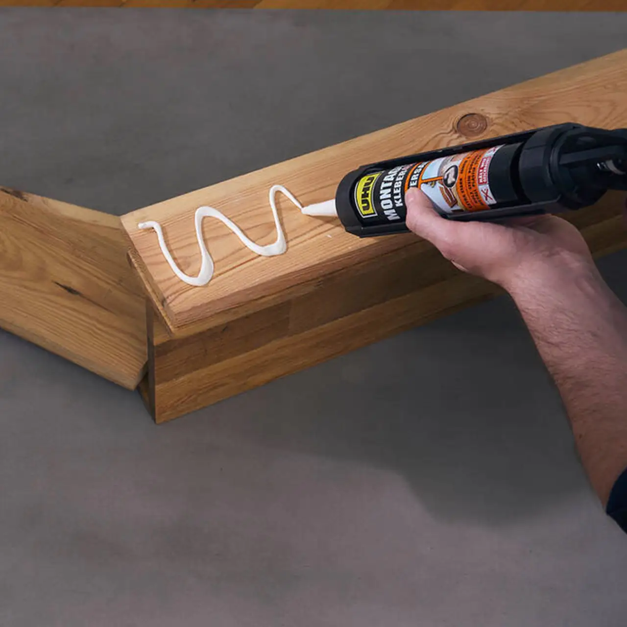 UHU Montagekleber Universal 440g Kartusche, 440g