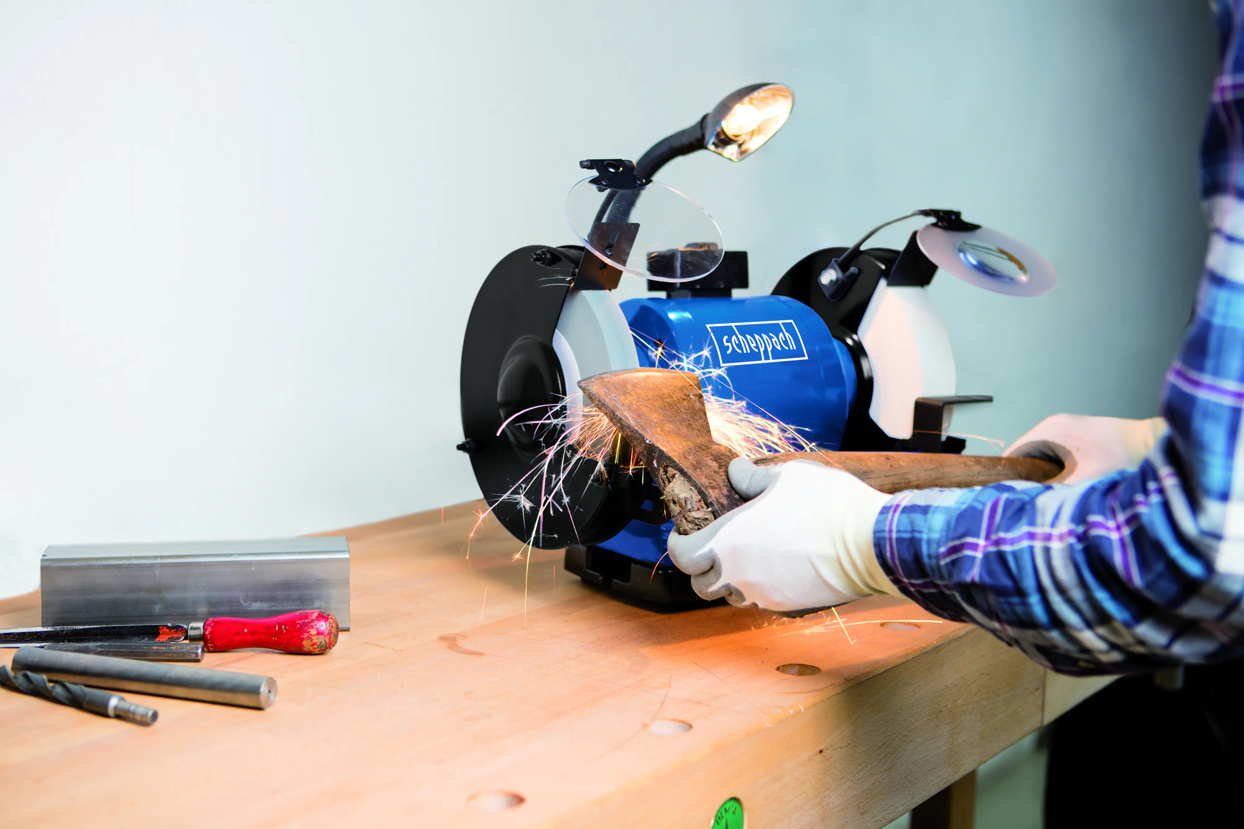 Scheppach Doppelschleifer BG200AL 550 W Arbeitslampe