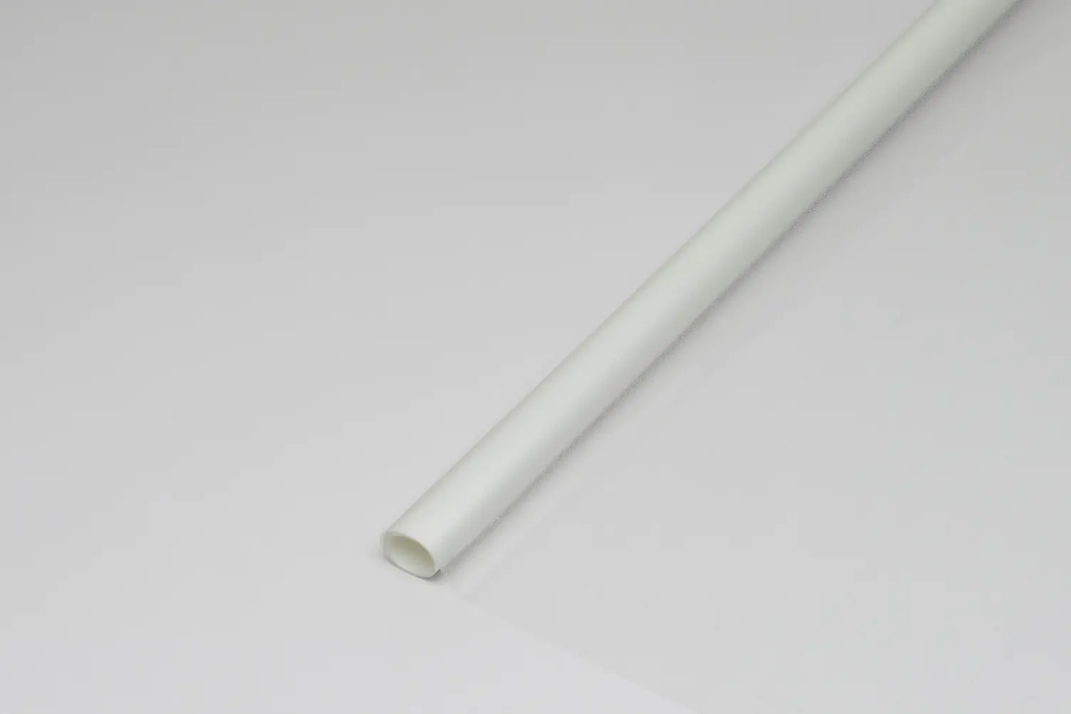 d-c fix Folie Static Premium Milky V2 67 cm x 1,5 m d-c fix Folie Static Premium Milky V2 67 cm x 1,5 m