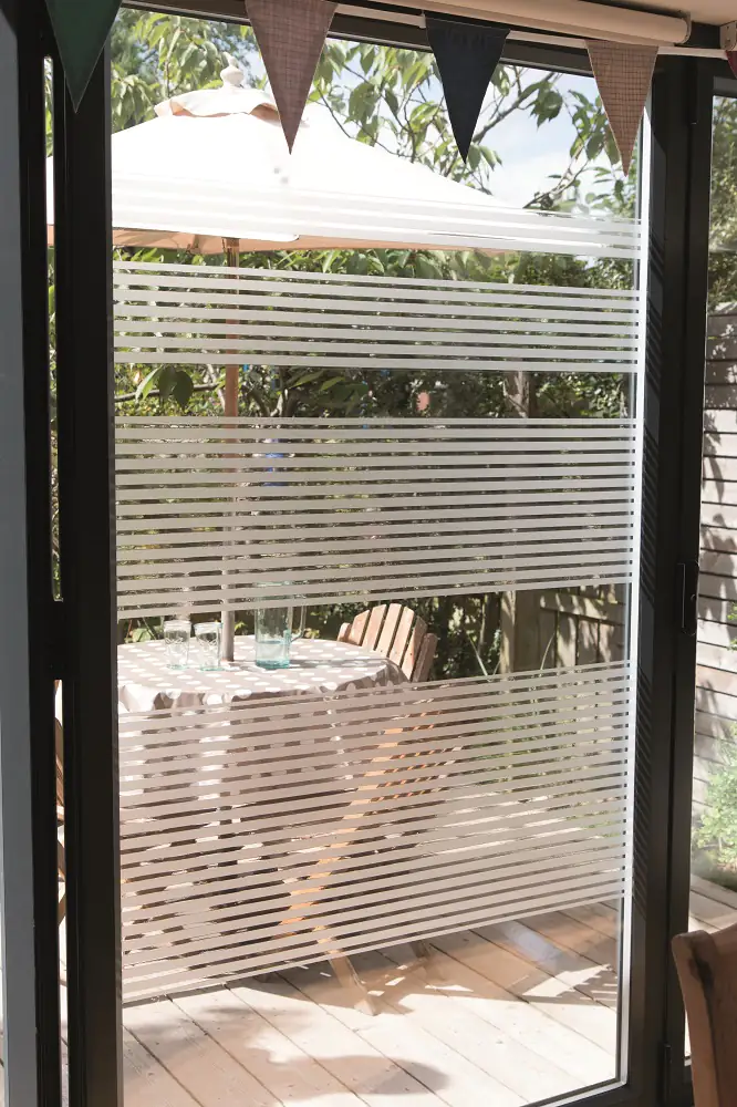 d-c-fix® Folie Static Window Stripes Clarity 45 x 200 cm, transparent d-c-fix® Folie Static Window Stripes Clarity 45 x 200 cm, transparent