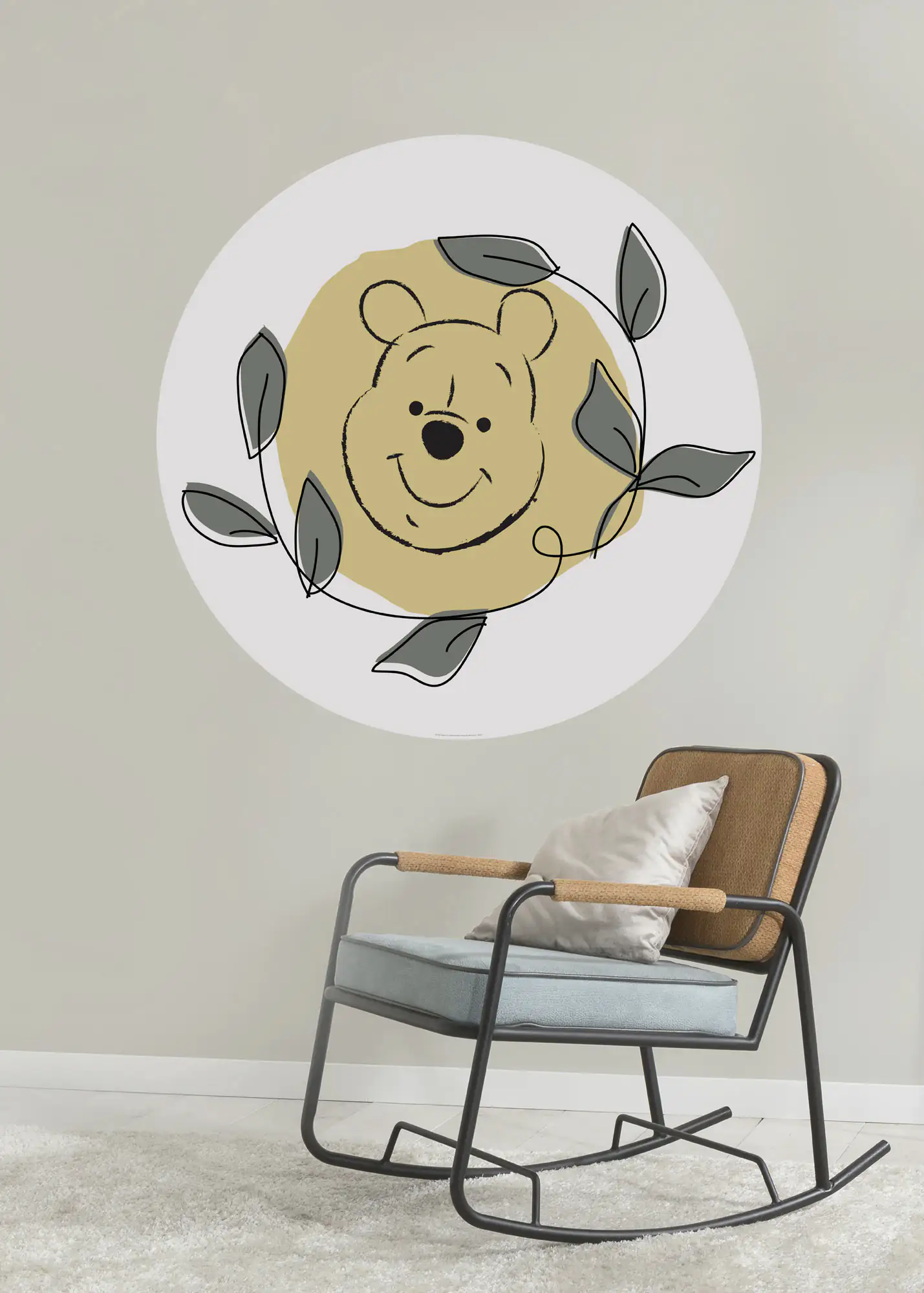 Komar Vlies Fototapete Dot Winnie Pooh Garland Ø 128 cm, selbstklebend Komar Vlies Fototapete Dot Winnie Pooh Garland Ø 128 cm, selbstklebend