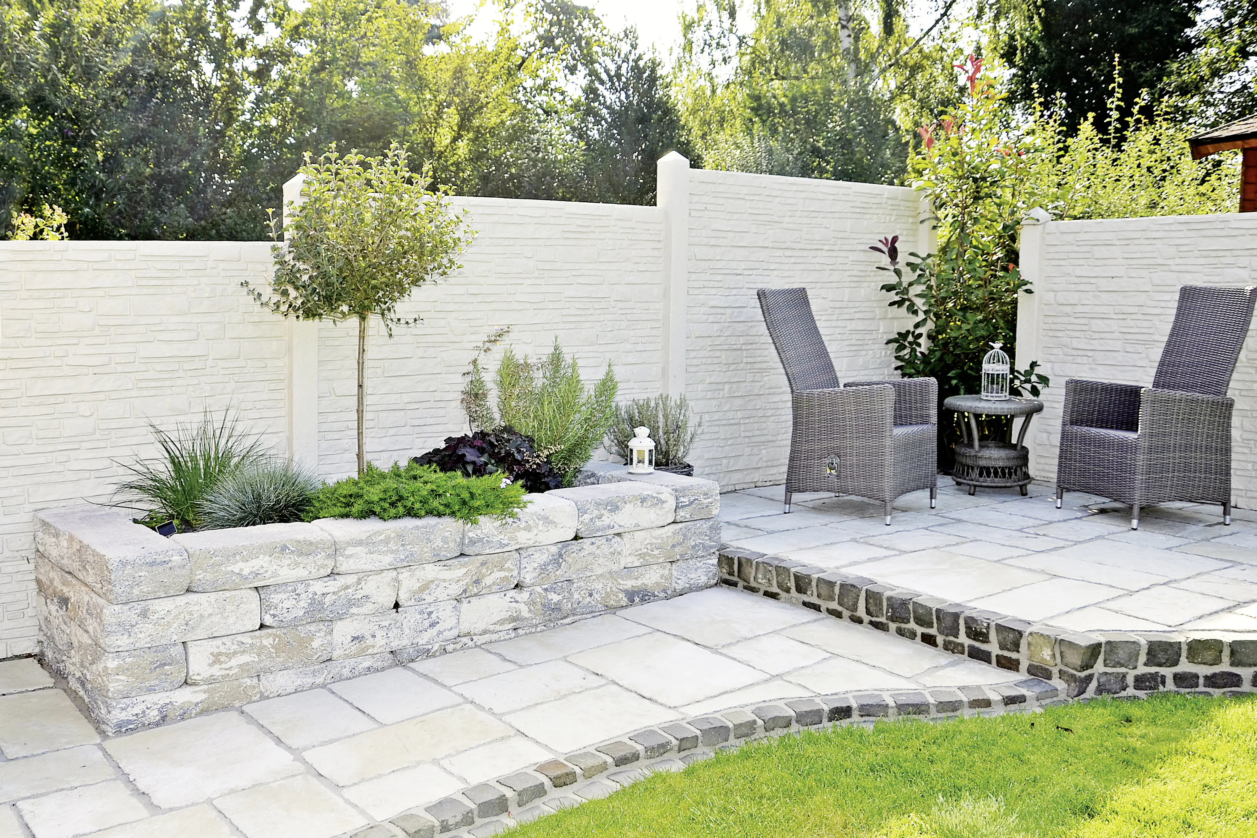 Betonzaun Grundset Montana S-Motiv mit Anfangs und Endpfosten 193 cm 