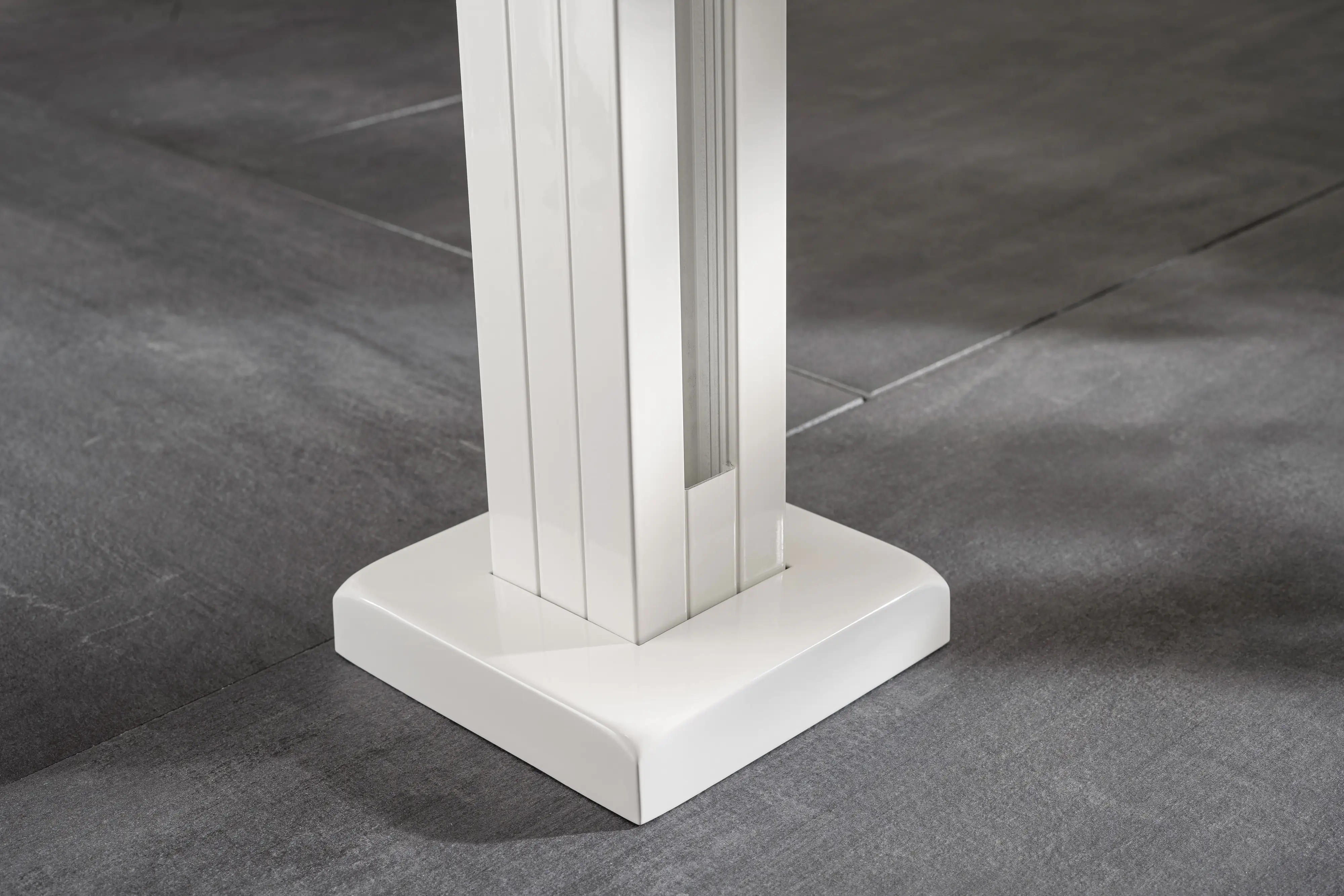 4250189860209_03 Ambiente Aluminium-Abdeckkappe 145 x 145 x 28 mm, RAL 9010 weiß