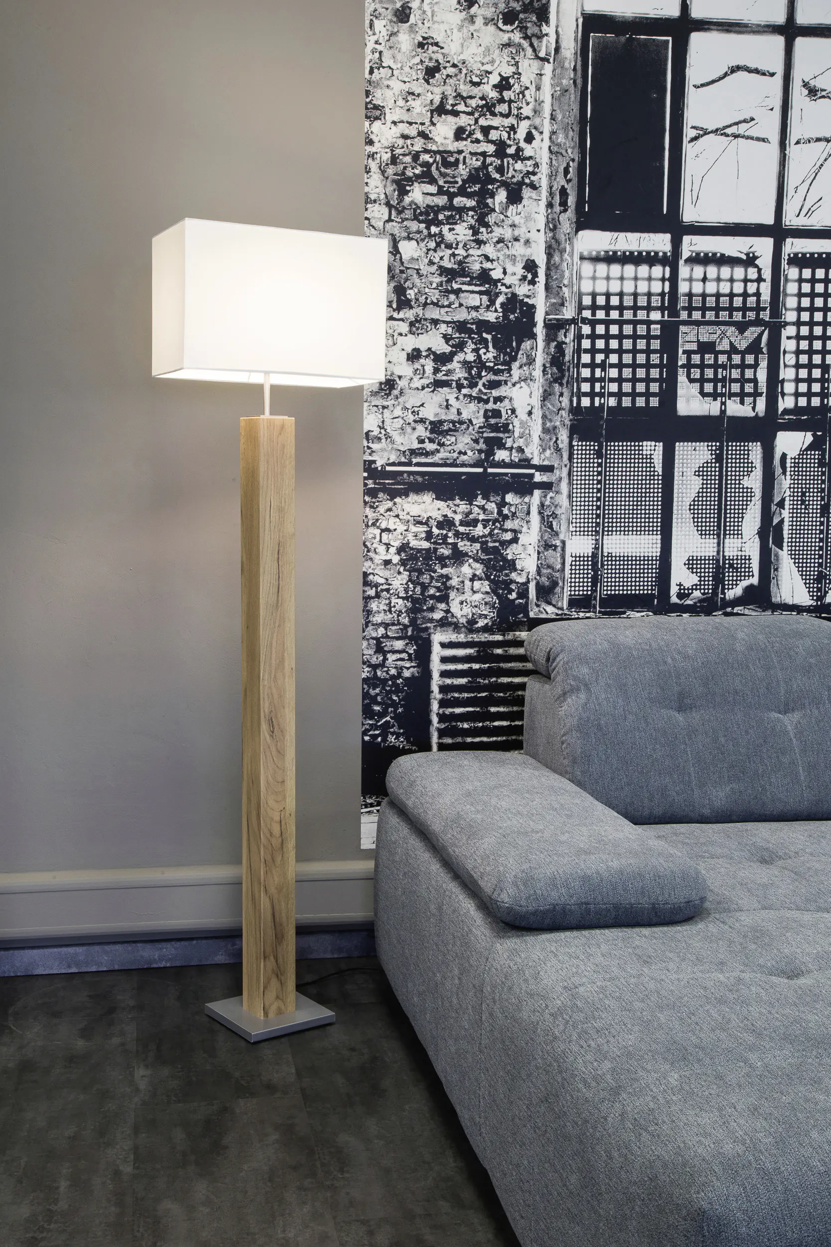 Globo Stehleuchte Gump 40 x 27 x 150 cm (L x B x H) holzoptik hell