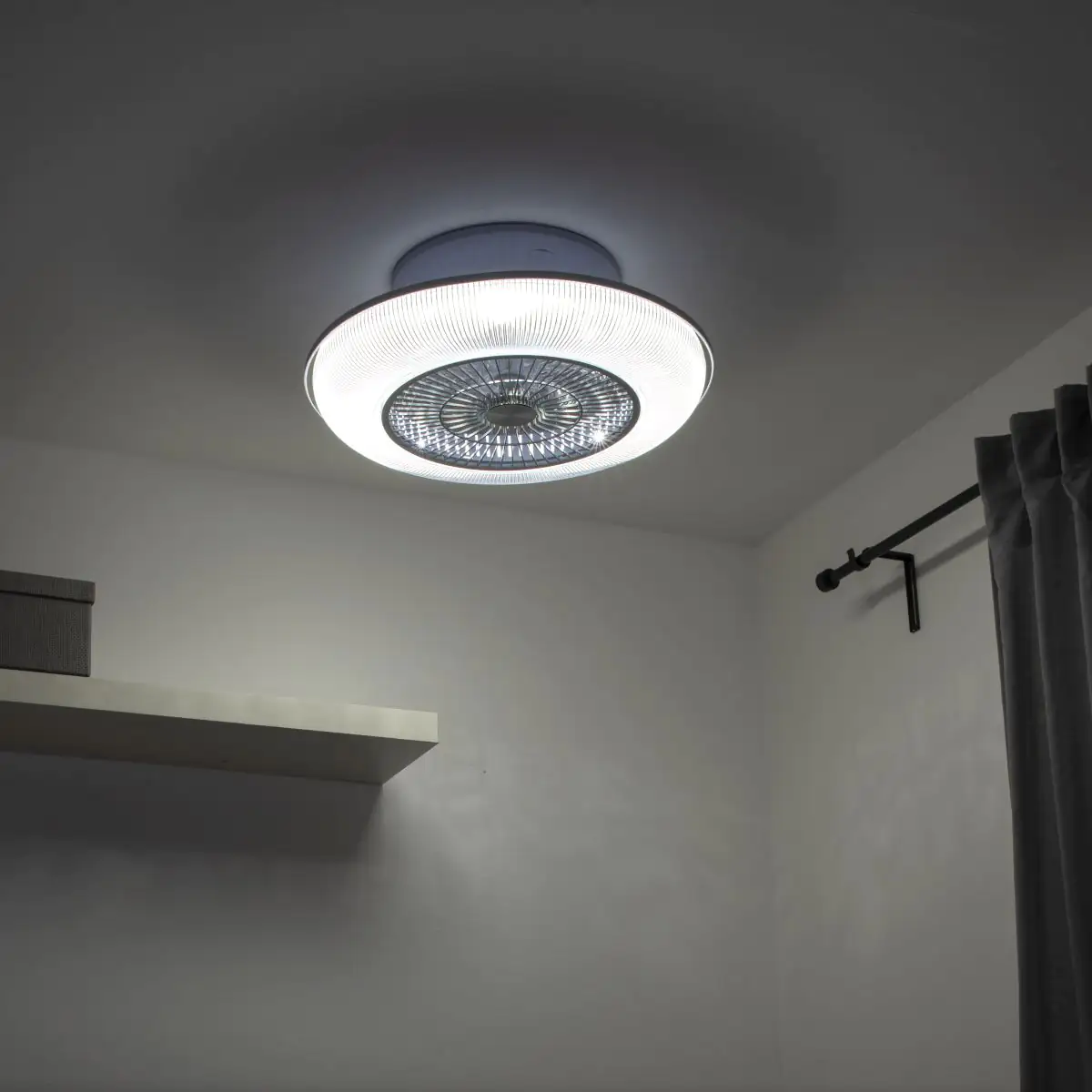 Leuchten Direkt LED Deckenleuchte Dion mit Ventilator Ø 57,5 cm RGB Leuchten Direkt LED Deckenleuchte Dion mit Ventilator Ø 57,5 cm RGB
