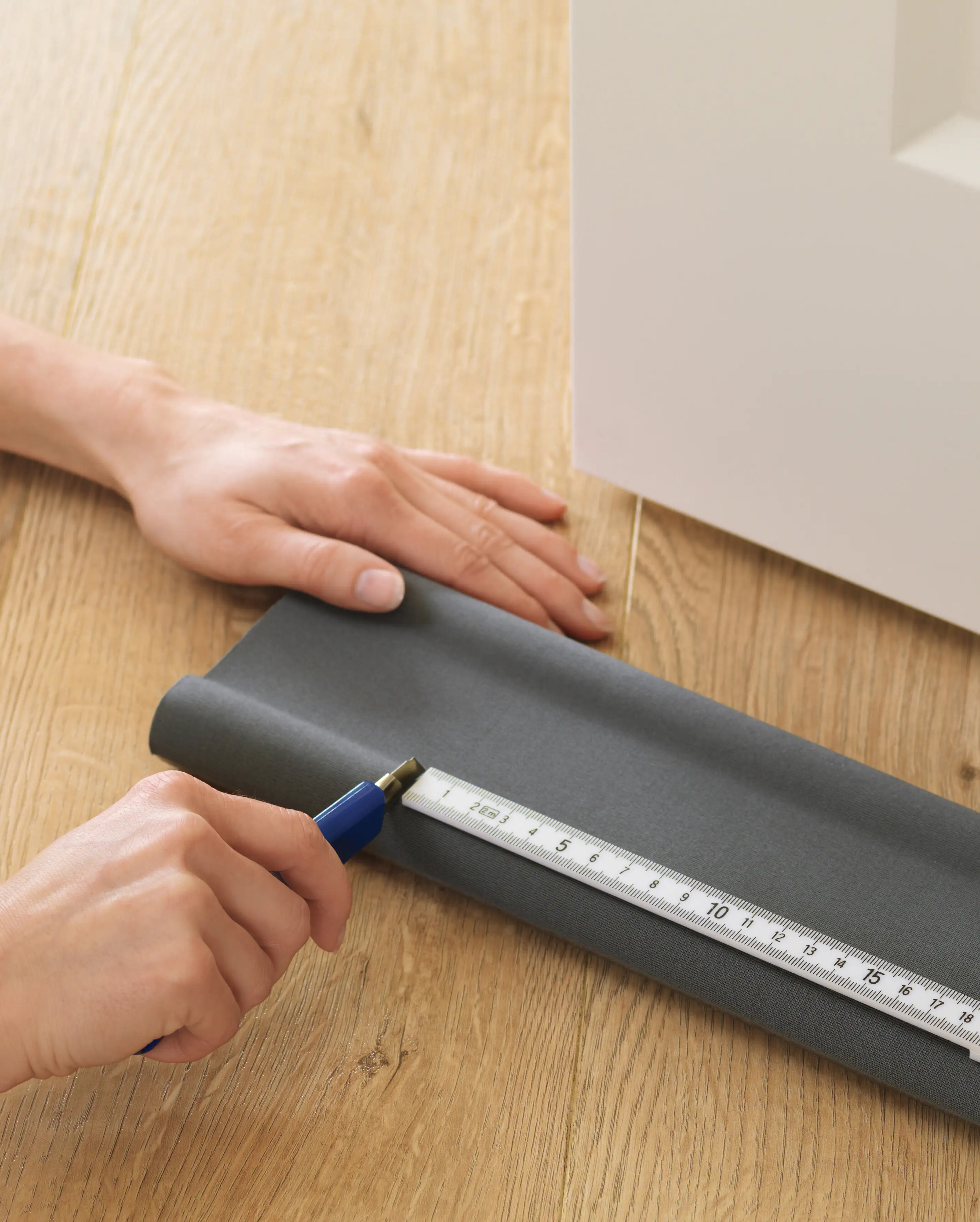 tesa Türbodendoppeldichtung grau, 95 cm x 25 mm