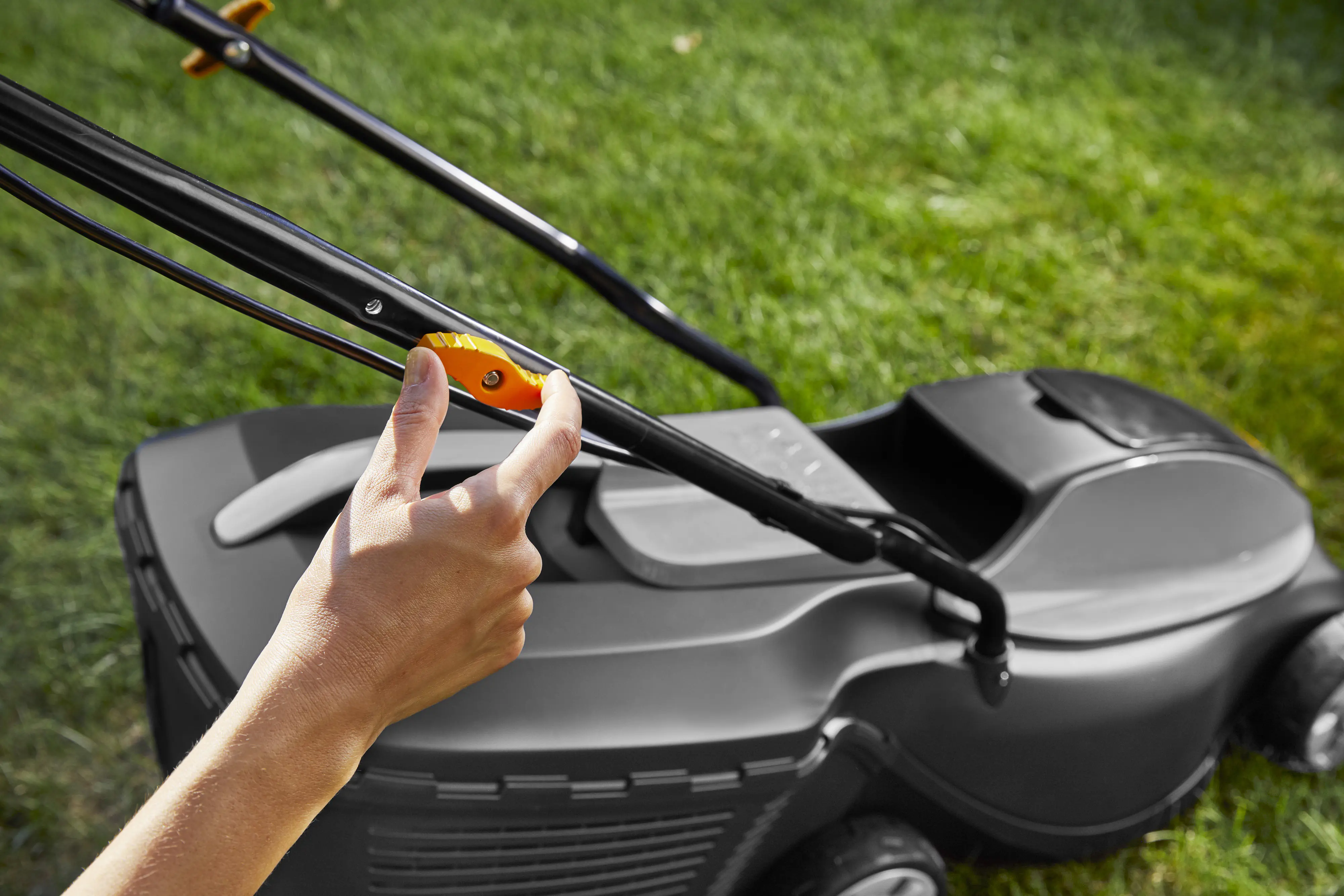 Alpina Akku Rasenmäher AL1 3020 Li 20 V, 30 cm Schnittbreite