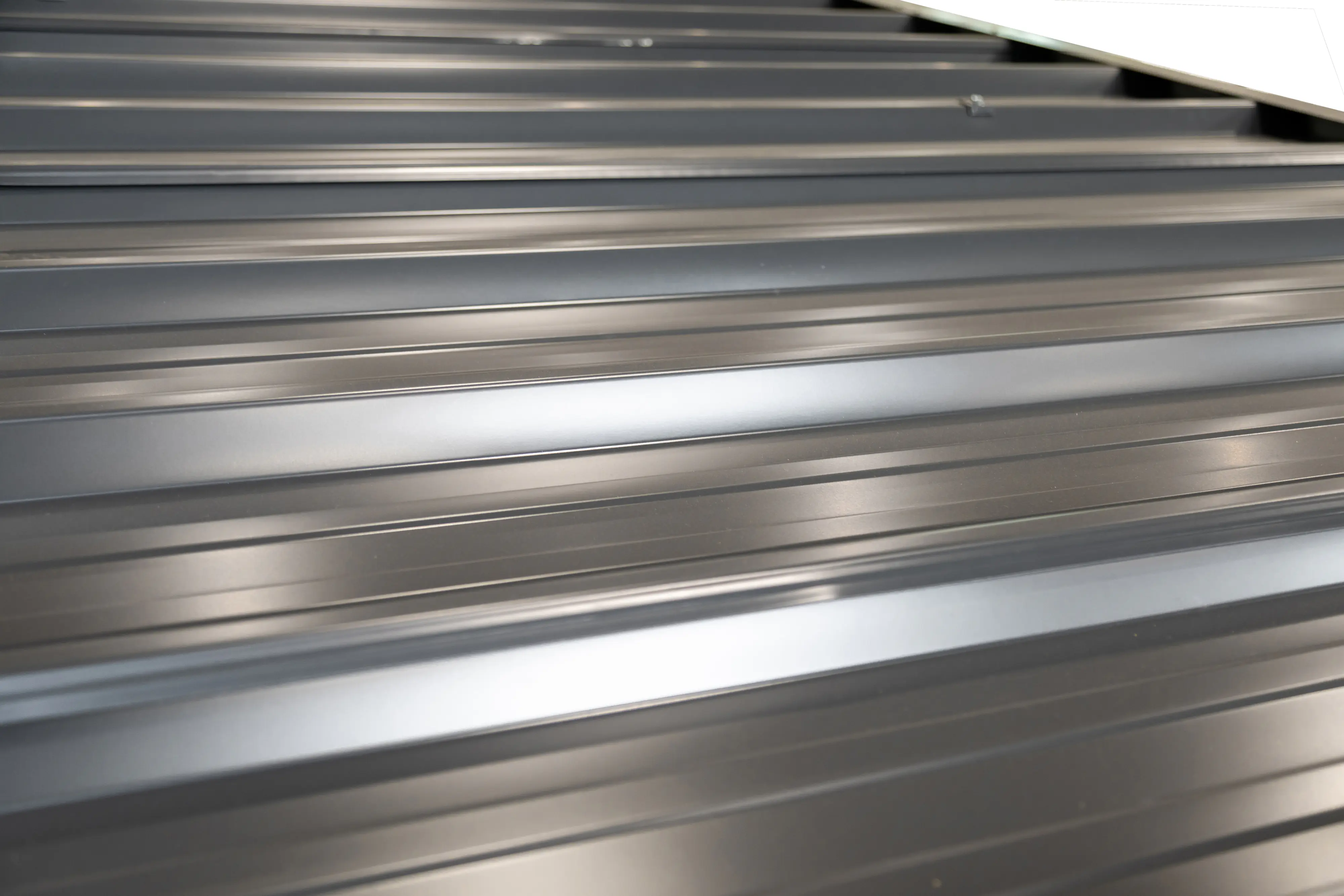 Telluria Gerätehaus Classico Lounge XL mit Fenstern 3030 links weiß 762 x 298 cm