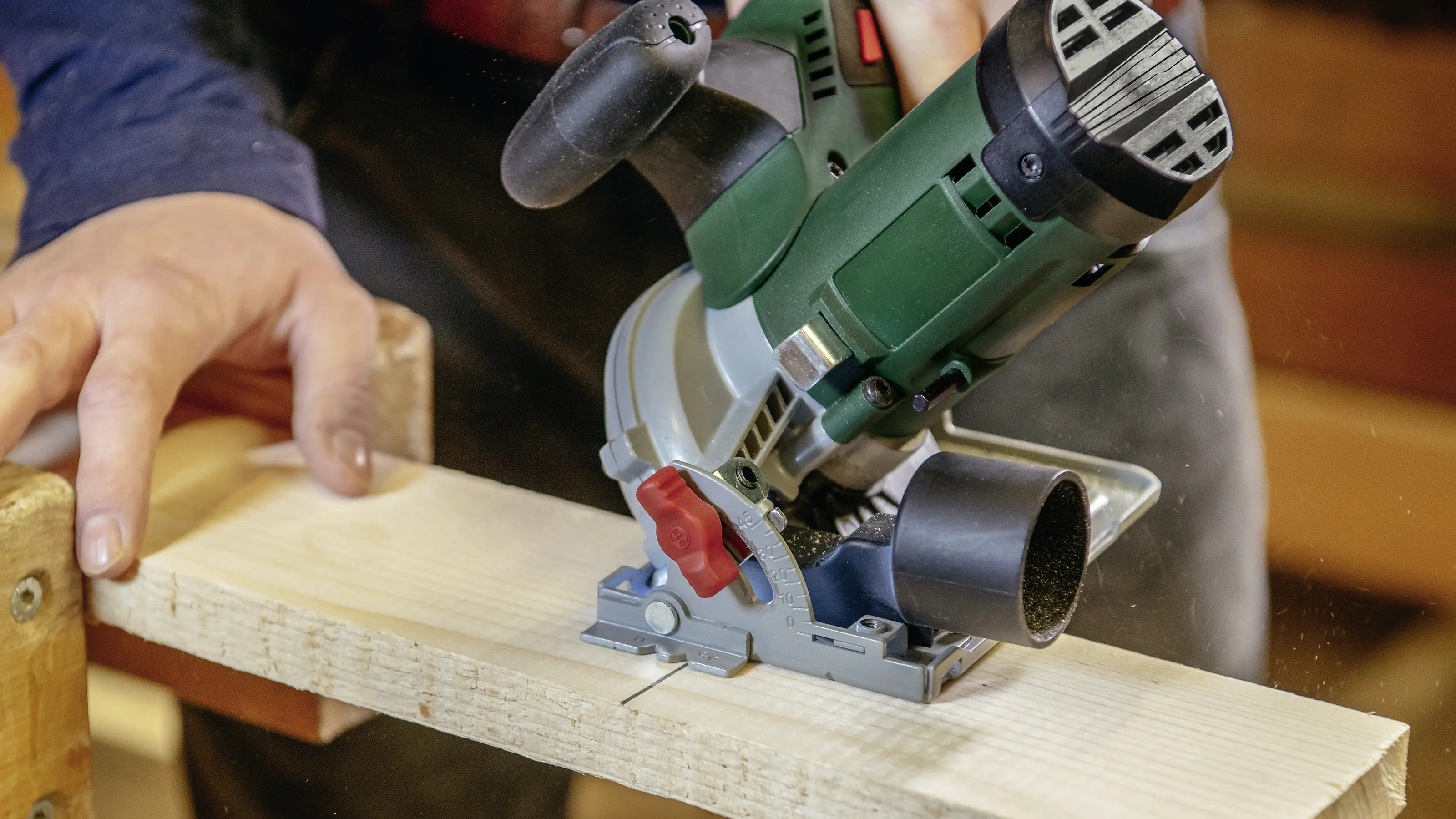Bosch Akku-Kreissäge UniversalCirc 12 V Bosch Akku-Kreissäge UniversalCirc 12 V