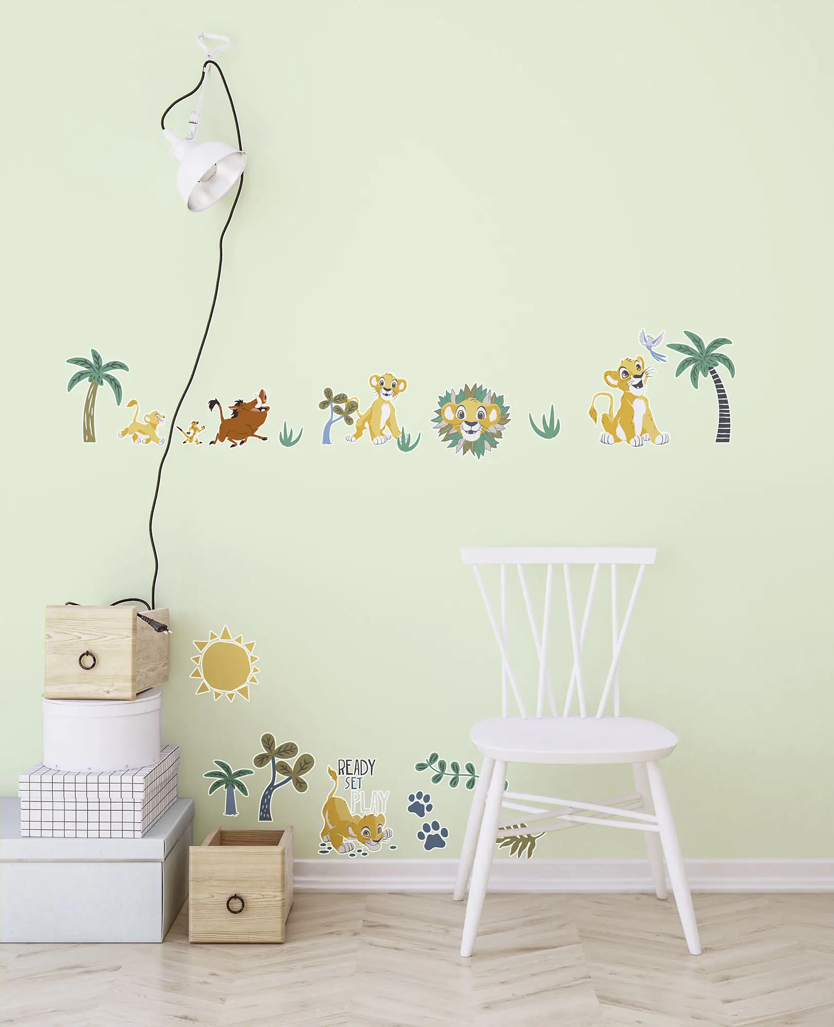 Komar Dekosticker Lion King Palmtrees 50 x 70 cm Komar Dekosticker Lion King Palmtrees 50 x 70 cm