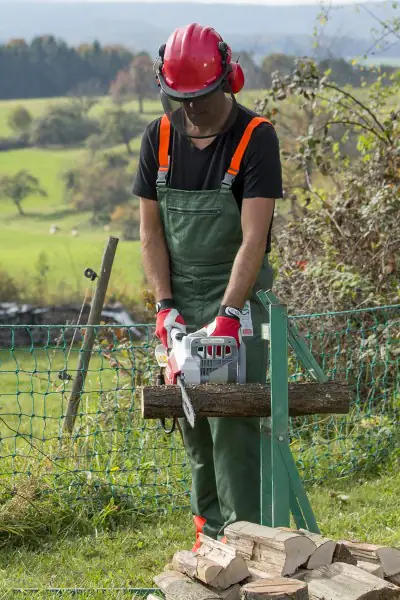 Ikra Elektro-Kettensäge IECS 1835 35 cm Schwertlänge