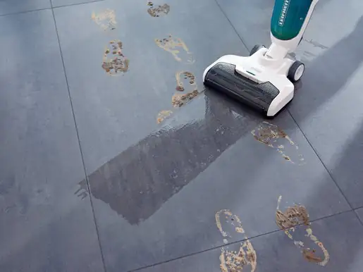 Leifheit Akku-Saugwischer Regulus Aqua PowerVAC inkl. Akku und Ladegerät