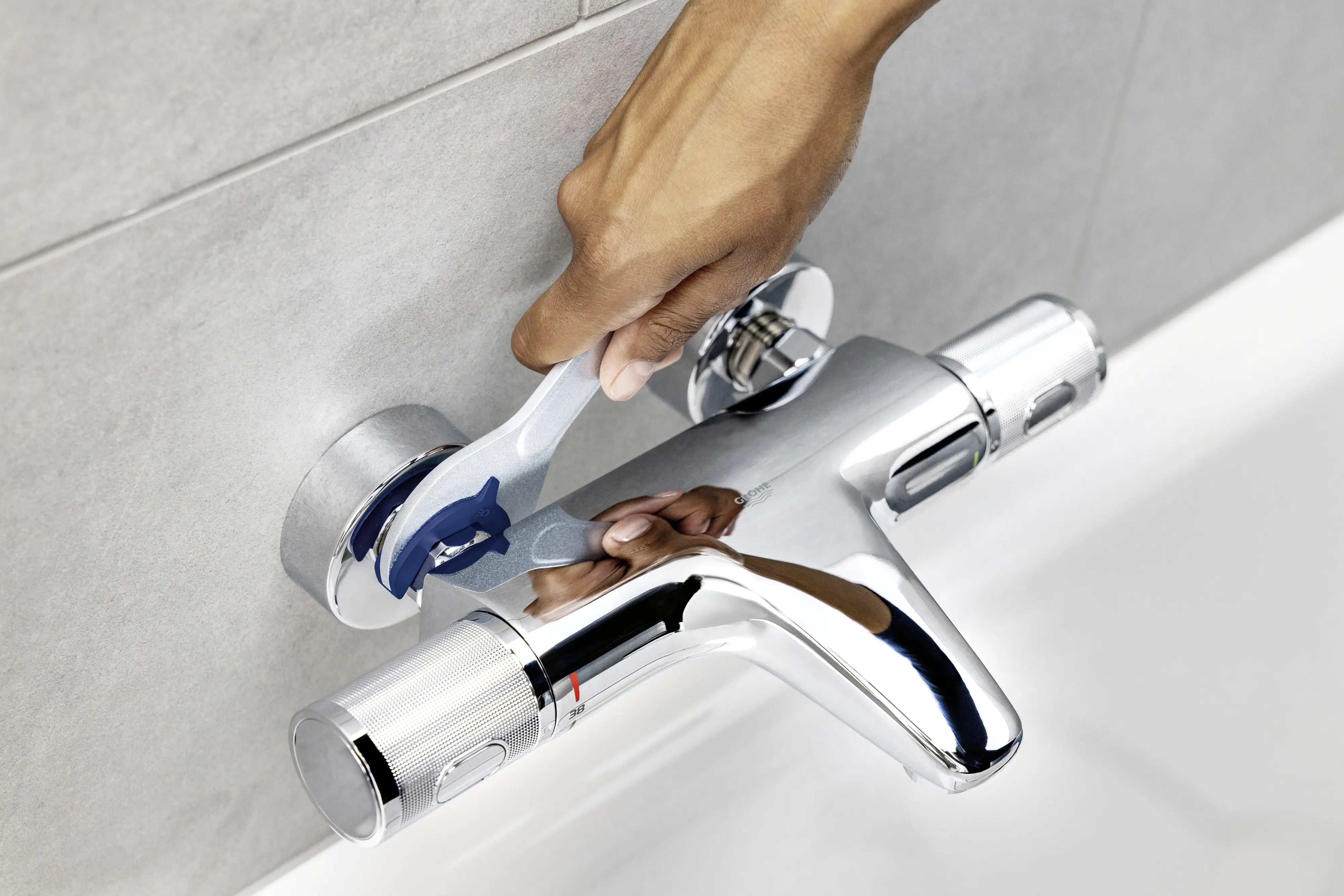 Grohe Start Loop Einhand-Wannenbatterie, 1/2", chrom, mit langlebiger Oberfläche