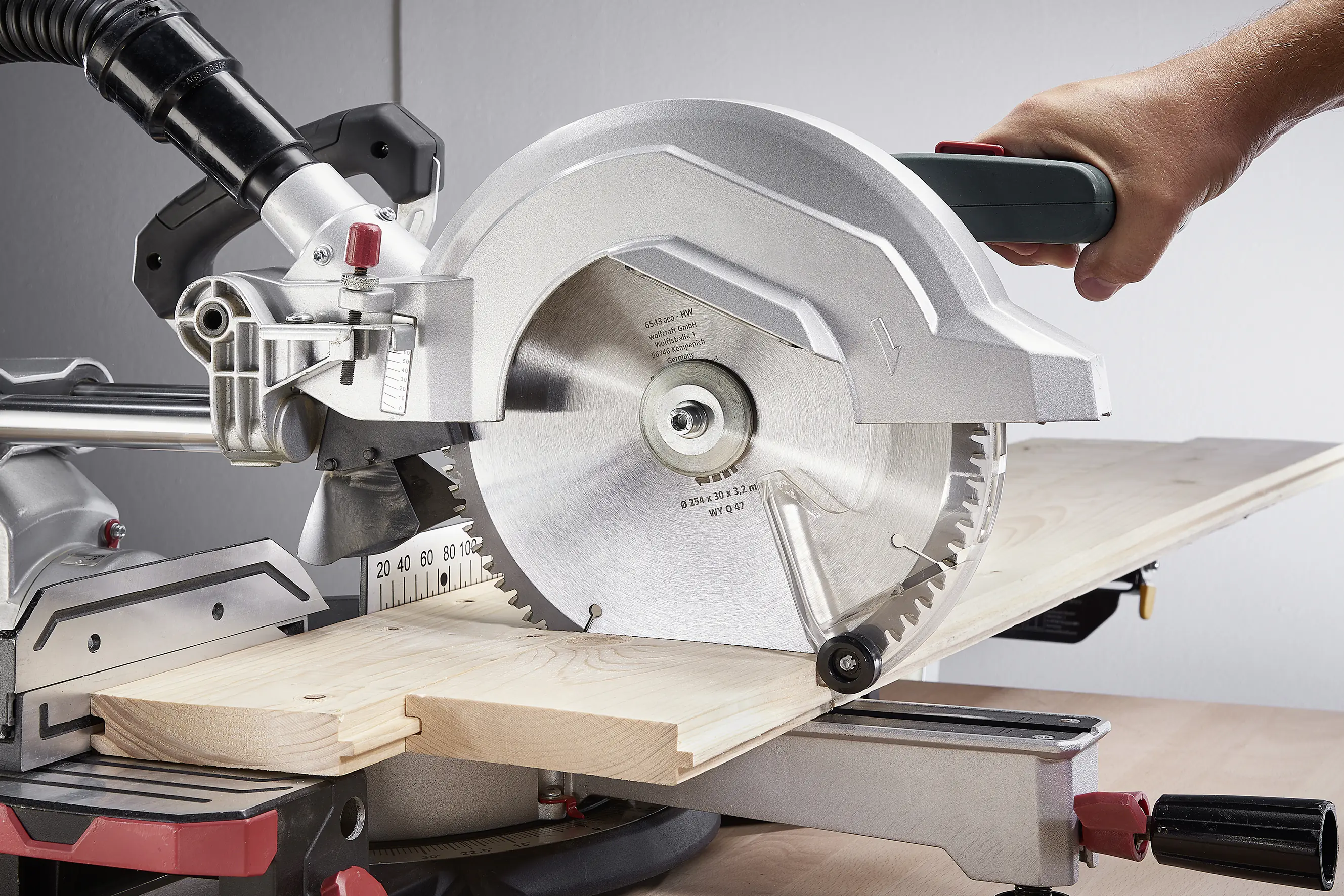 Wolfcraft Kapp- und Gehrungssägeblatt HM Serie lila 216 mm