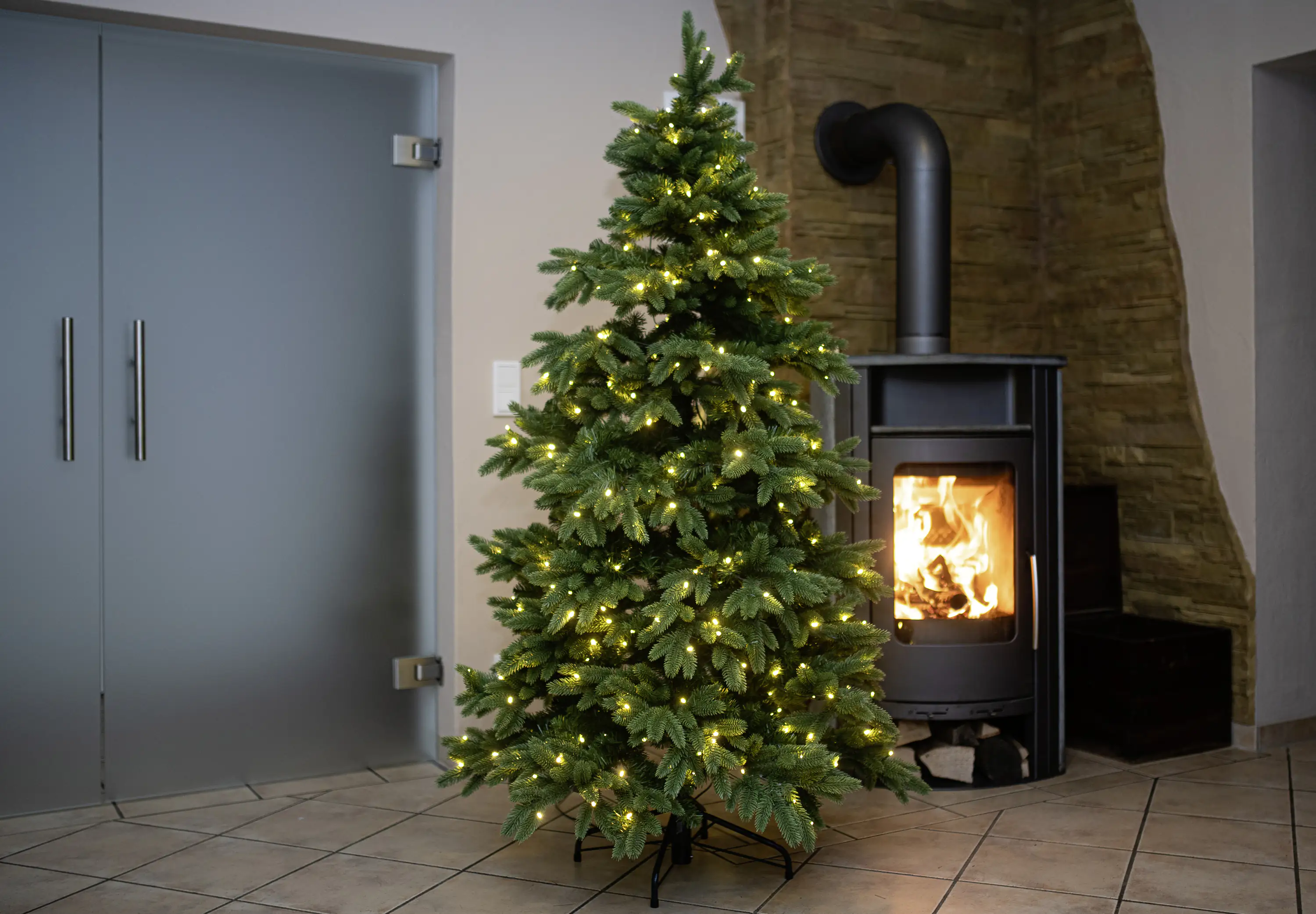 4895215153810_2611569 Evergreen Weihnachtsbaum Roswell Kiefer 150 cm beleuchtet