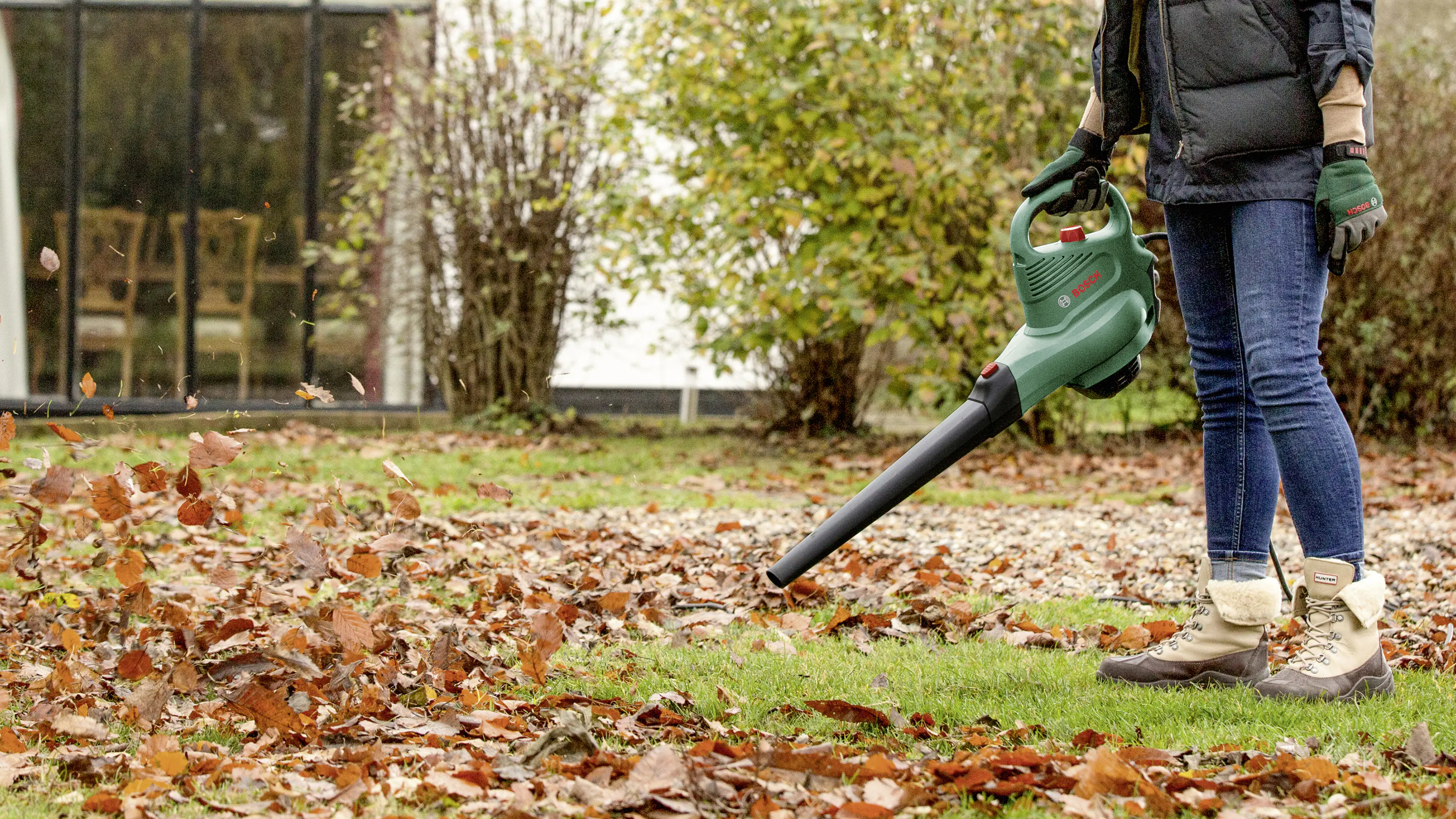 Bosch Elektro-Gartensauger UniversalGardenTidy 2300