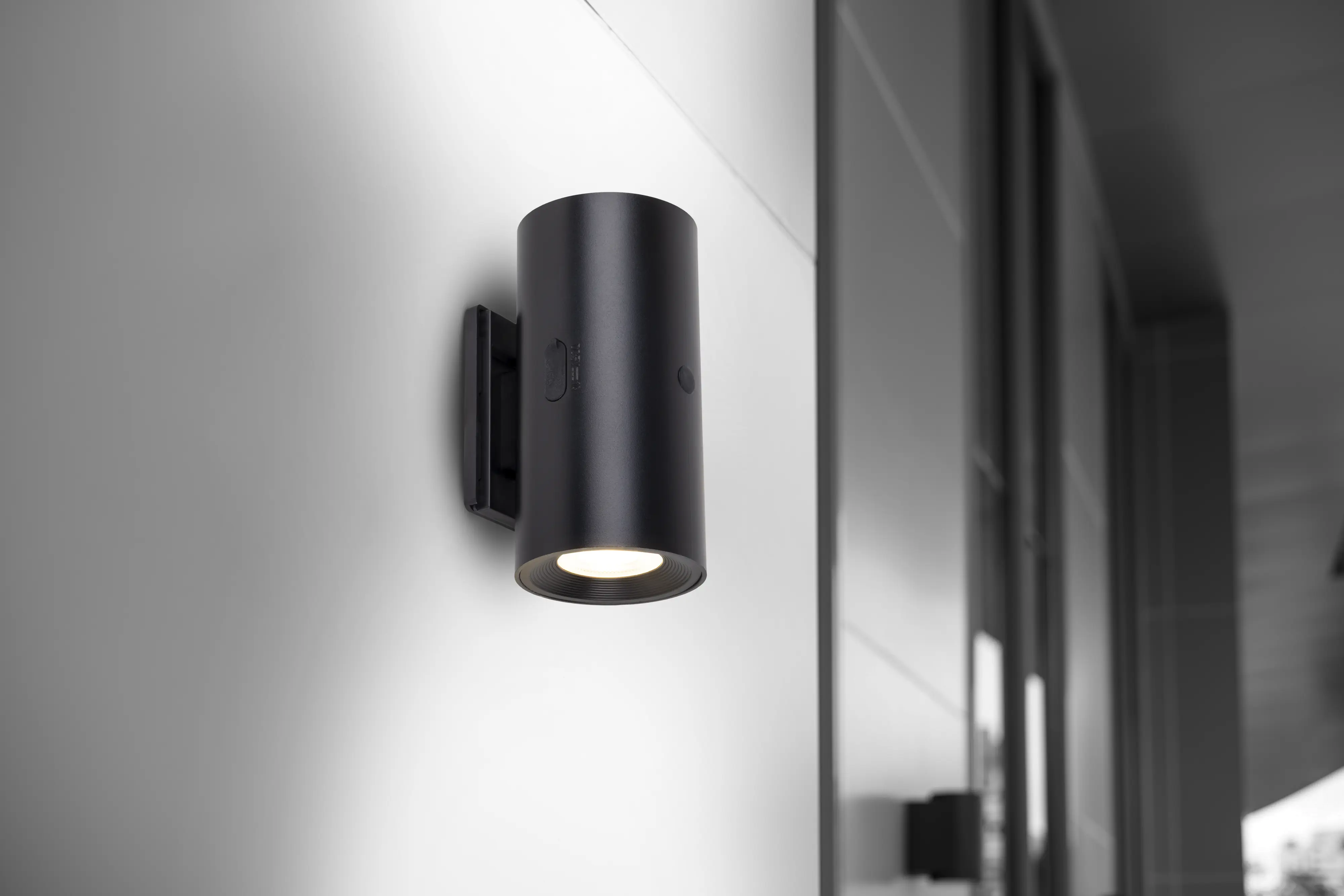 Light & More LED Akku-/Außenwandleuchte Bulk schwarz 