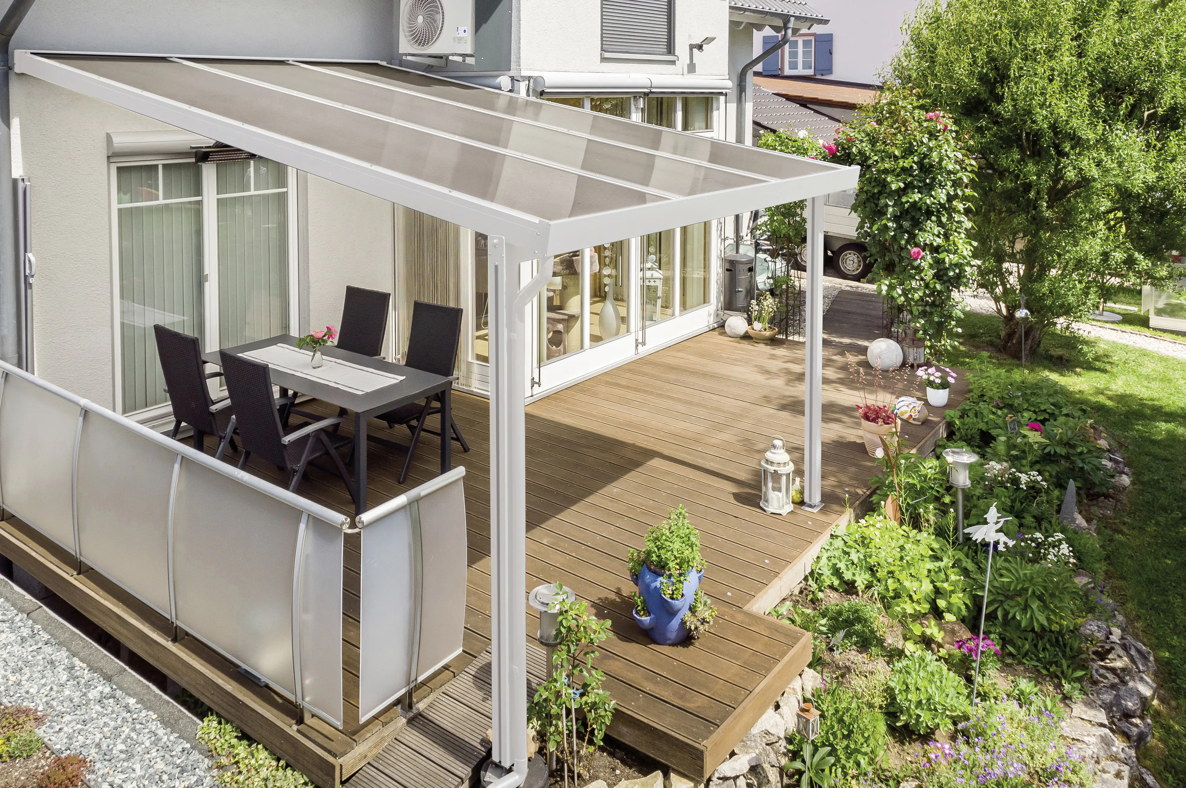 Gutta Premium Terrassendach 309,4 x 306 cm weiß PC bronce 16 mm Gutta Premium Terrassendach 309,4 x 306 cm weiß PC bronce 16 mm