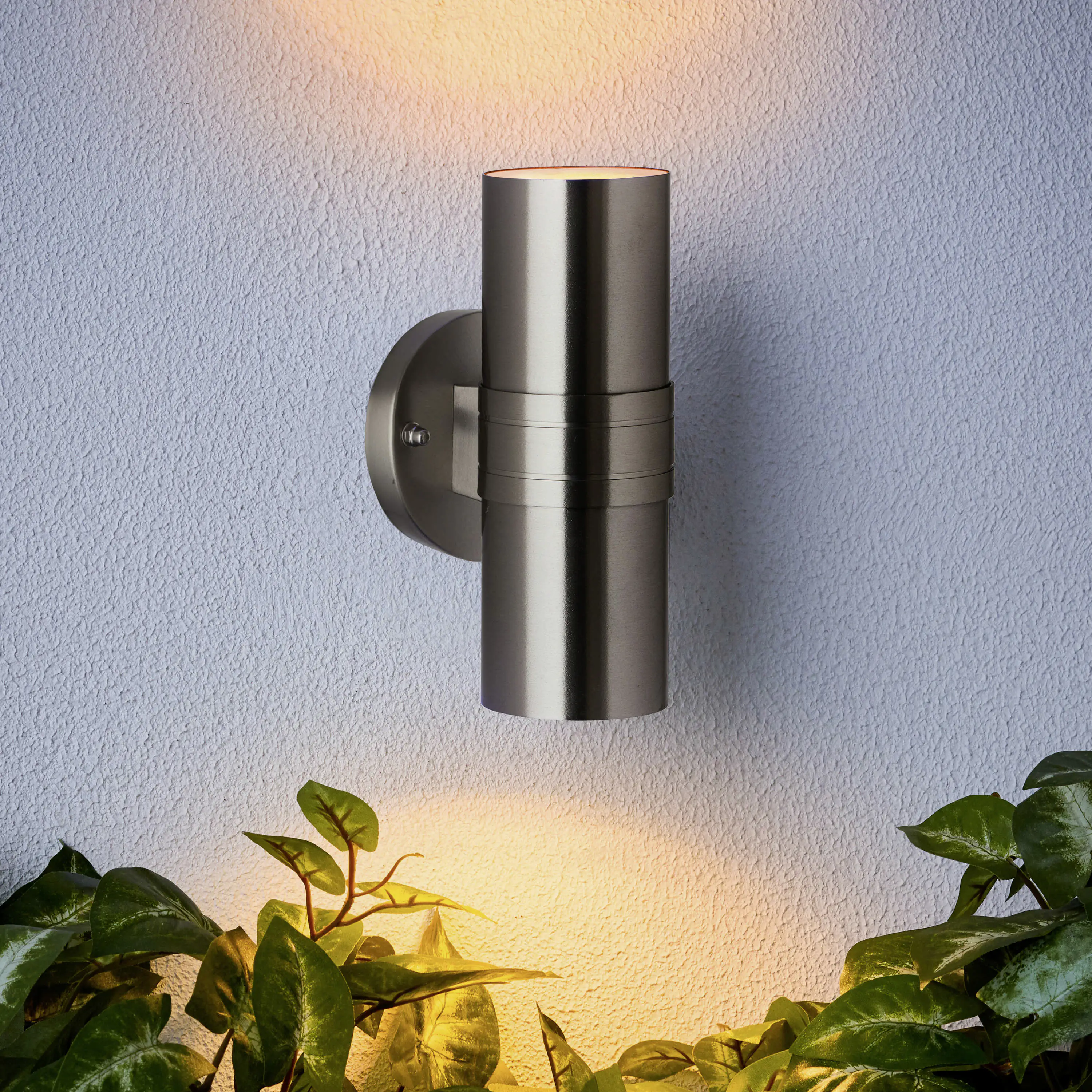 Brilliant LED Außen-Wandleuchte Sanders Tuya Smart Up- & Downlight 7,8 W Brilliant LED Außen-Wandleuchte Sanders Tuya Smart Up- & Downlight 7,8 W