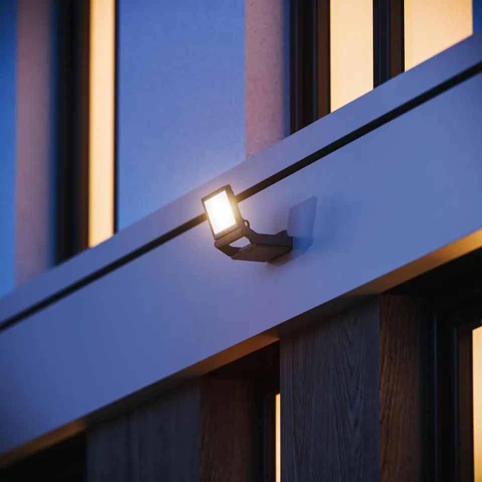Steinel LED-Außenstrahler XLED Pro One App Steinel LED-Außenstrahler XLED Pro One App