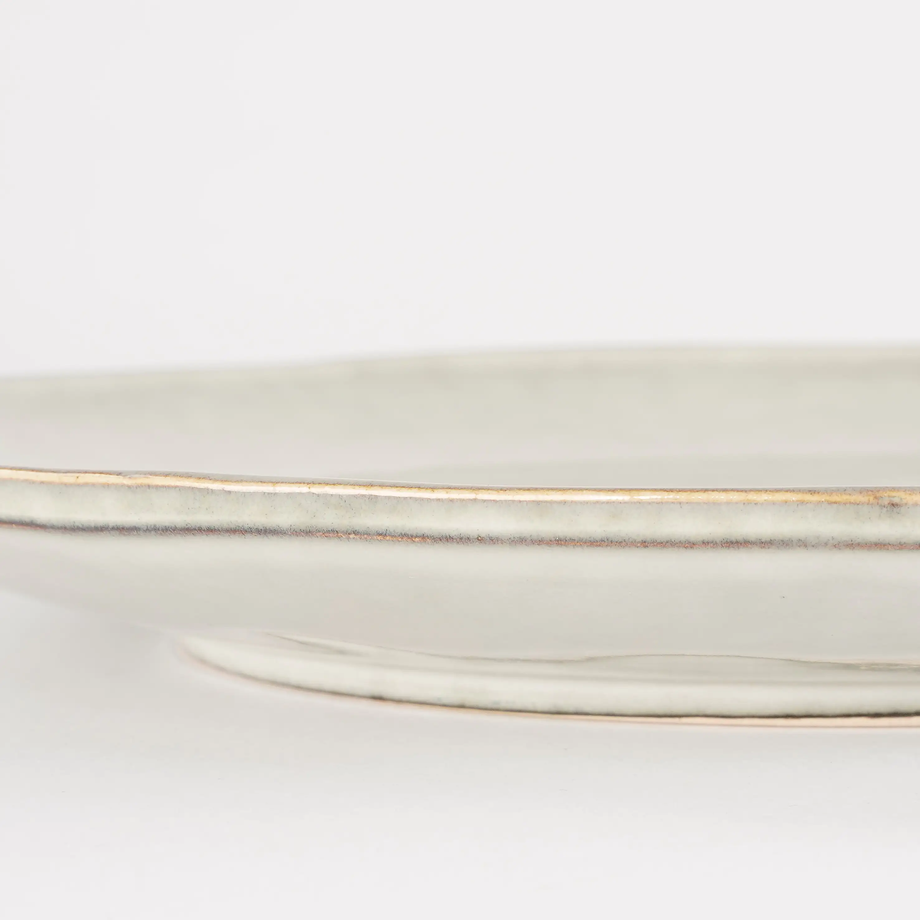 Mica Essteller Tabo grau, Ø 26,5 cm x 3 cm Mica Essteller Tabo grau, Ø 26,5 cm x 3 cm