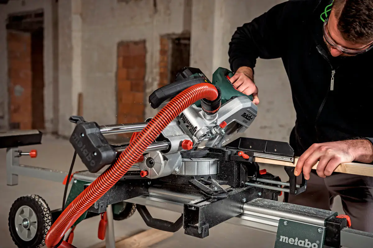 Metabo Kappzugsäge KGS 216 M