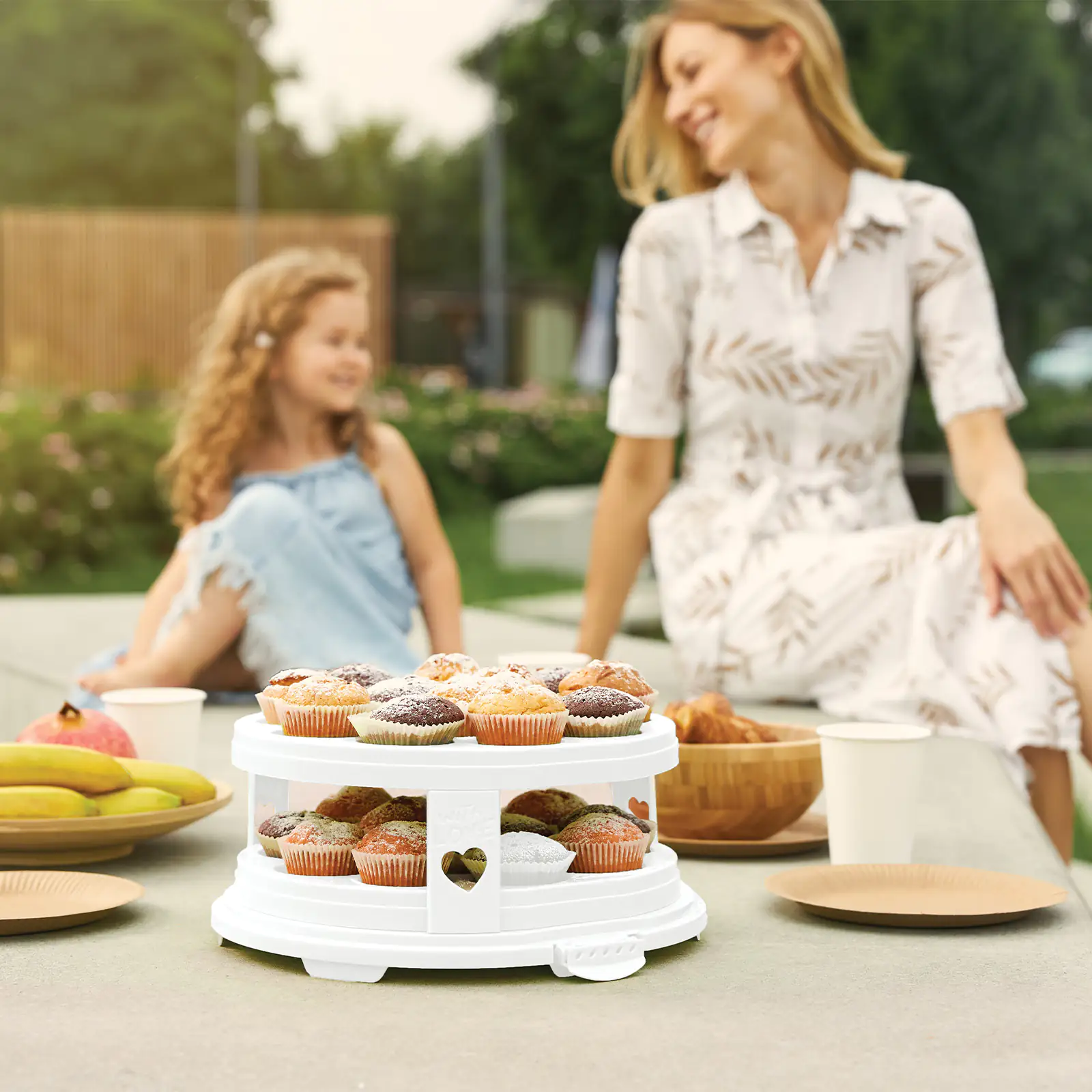 Rotho Tortenglocke Fresh XL mit Trays 26 cm inkl. zwei Einsätzen weiß