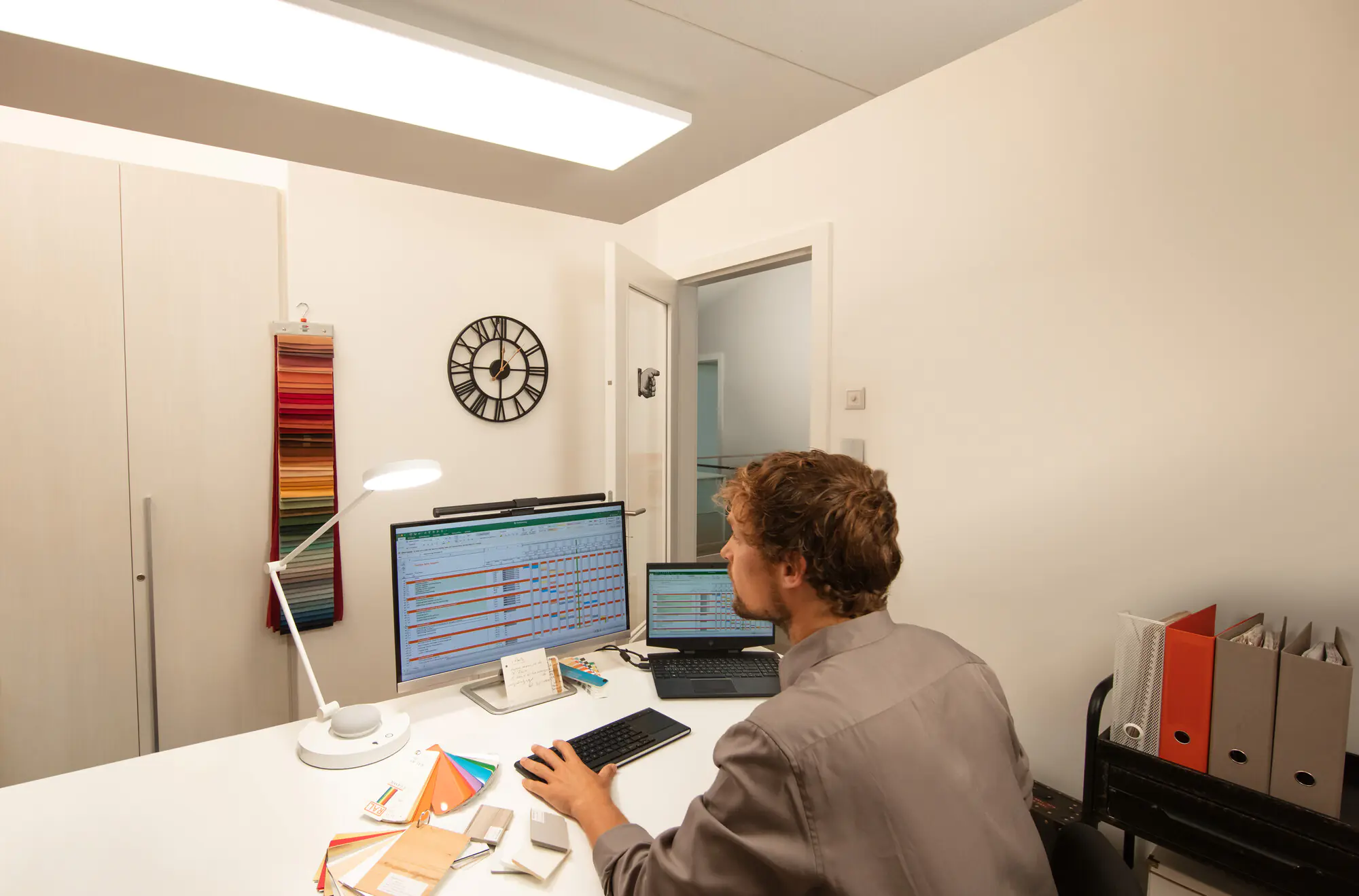 Ledvance Smart+ LED Tischleuchte Panan weiß 70 x 22 cm Sun@Home 15 W