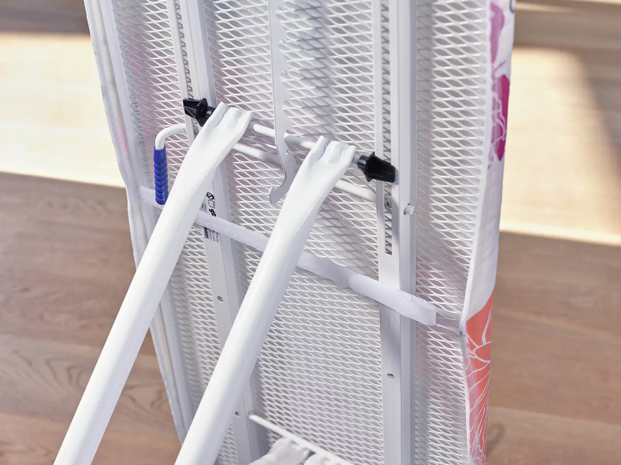 Leifheit Bügeltischbezug Cotton Comfort S-M Universal max. 40 x 125 cm Leifheit Bügeltischbezug Cotton Comfort S-M Universal max. 40 x 125 cm