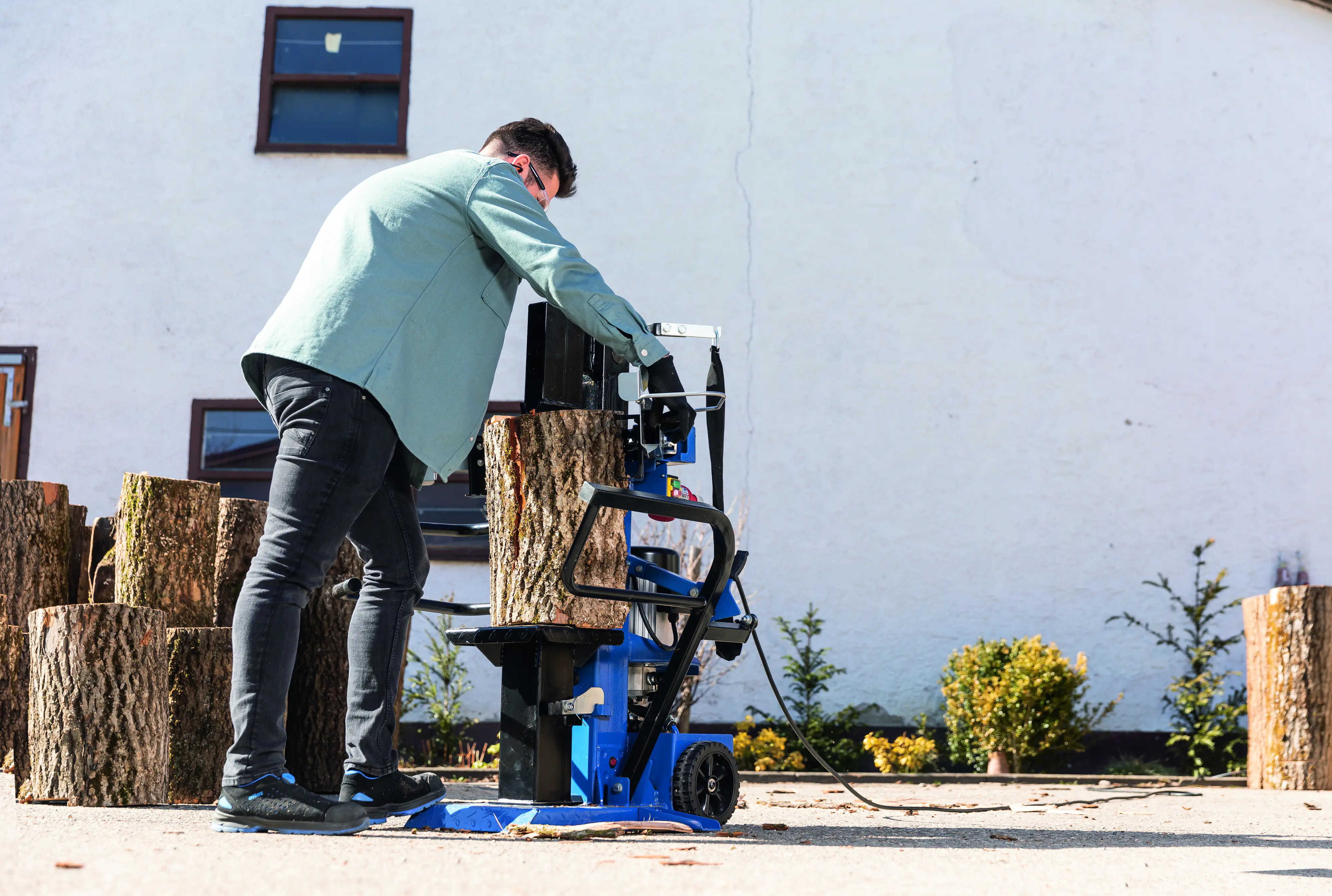 Scheppach Holzspalter Compact 10t 400V 3500 W max. Spaltgut 750 x 1070mm