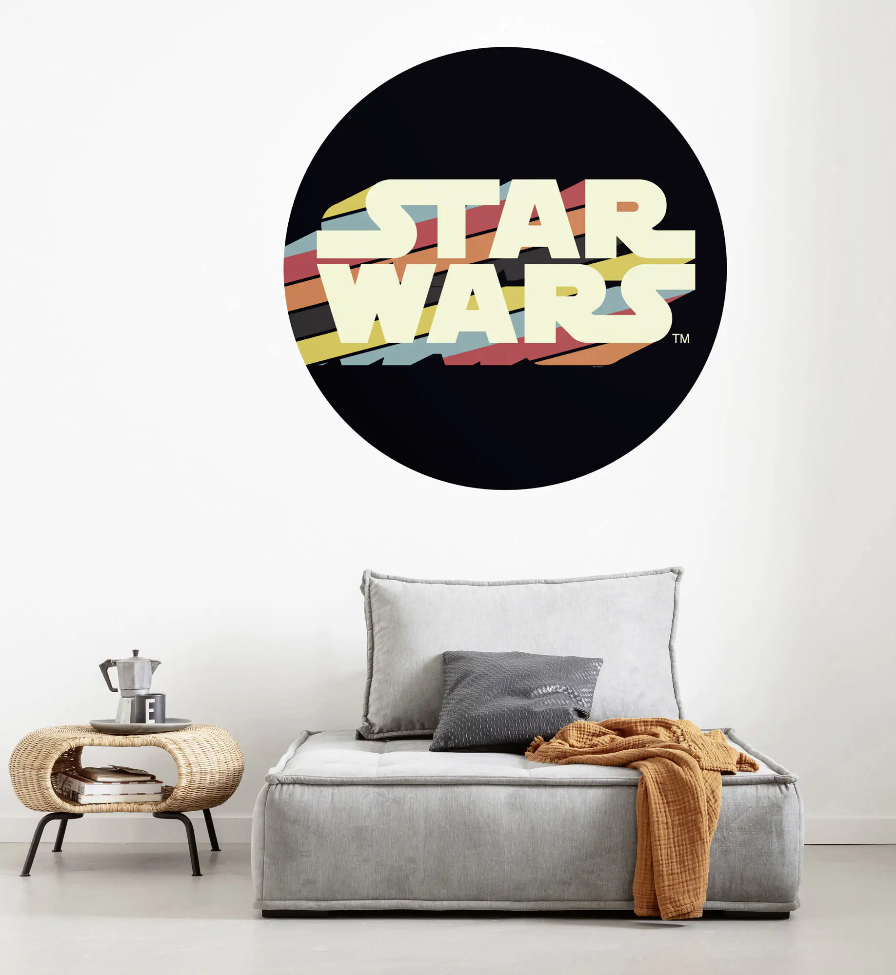 Komar Vlies Fototapete Dot Star Wars Typeface Ø 128 cm, selbstklebend Komar Vlies Fototapete Dot Star Wars Typeface Ø 128 cm, selbstklebend