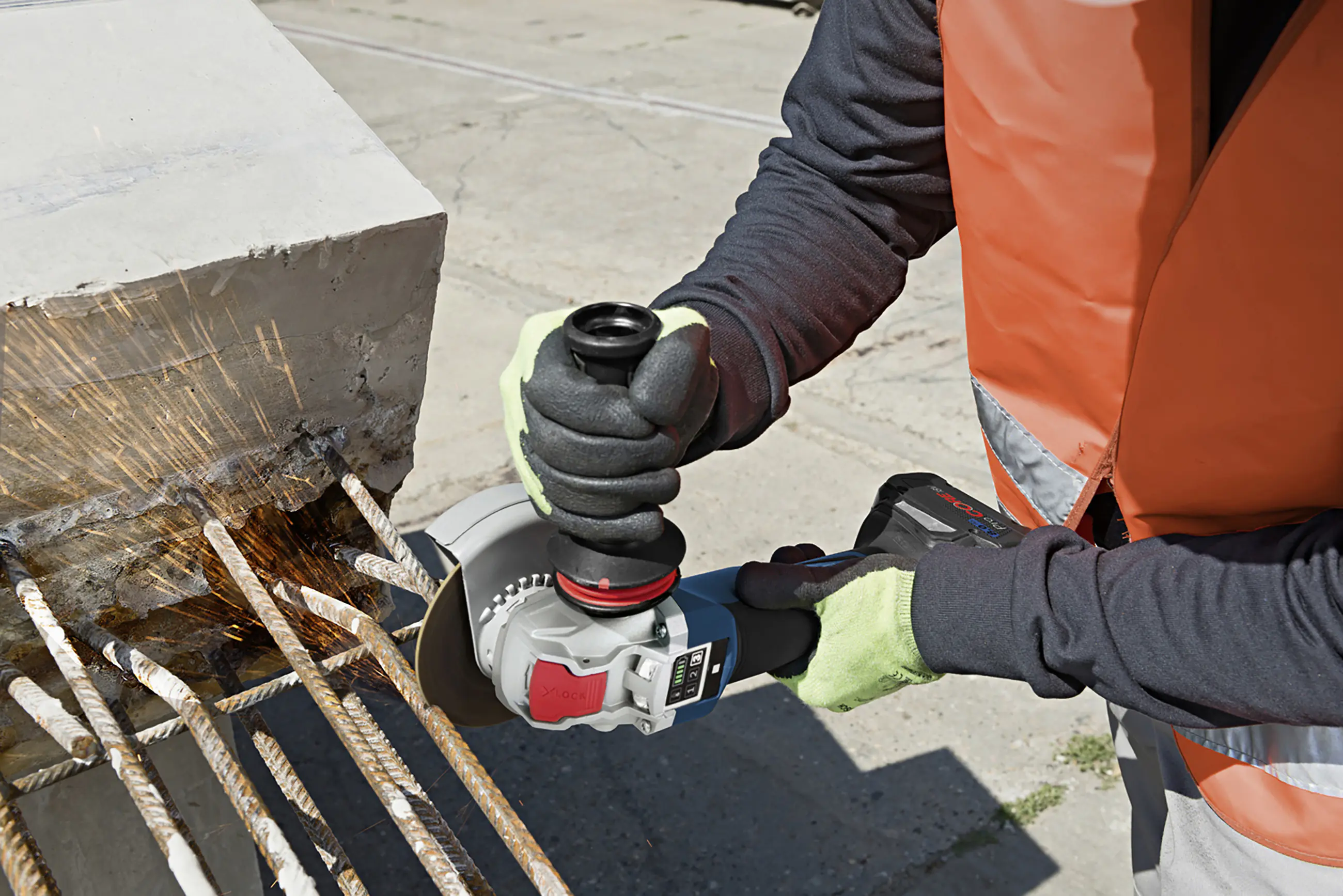 Bosch Professional Akku-Winkelschleifer GWX 18V-10 SC X-LOCK in L-Boxx