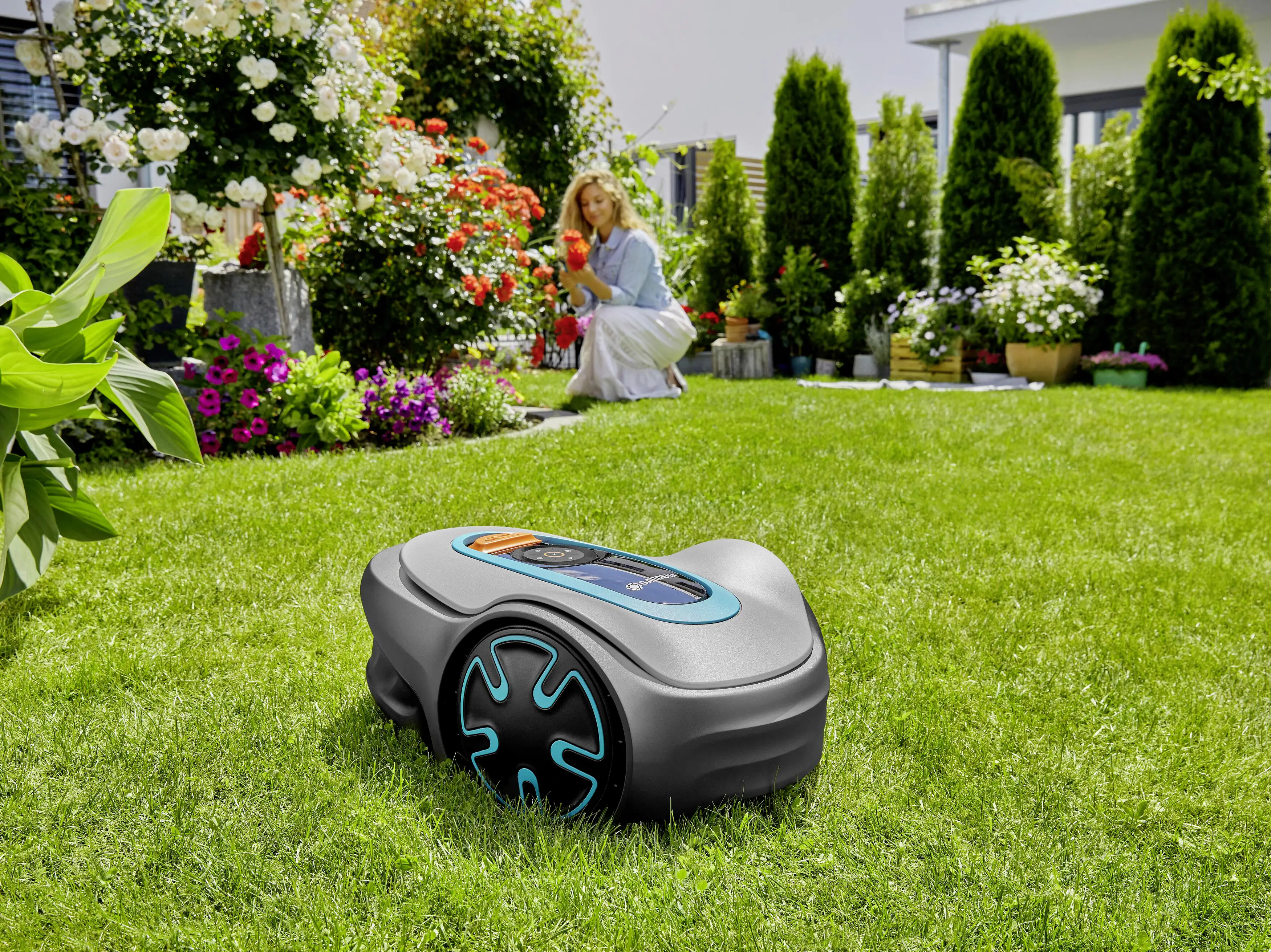 4078500053037_2546769 Gardena Mähroboter SILENO minimo 250 m² 18 Volt/2,1 Ah
