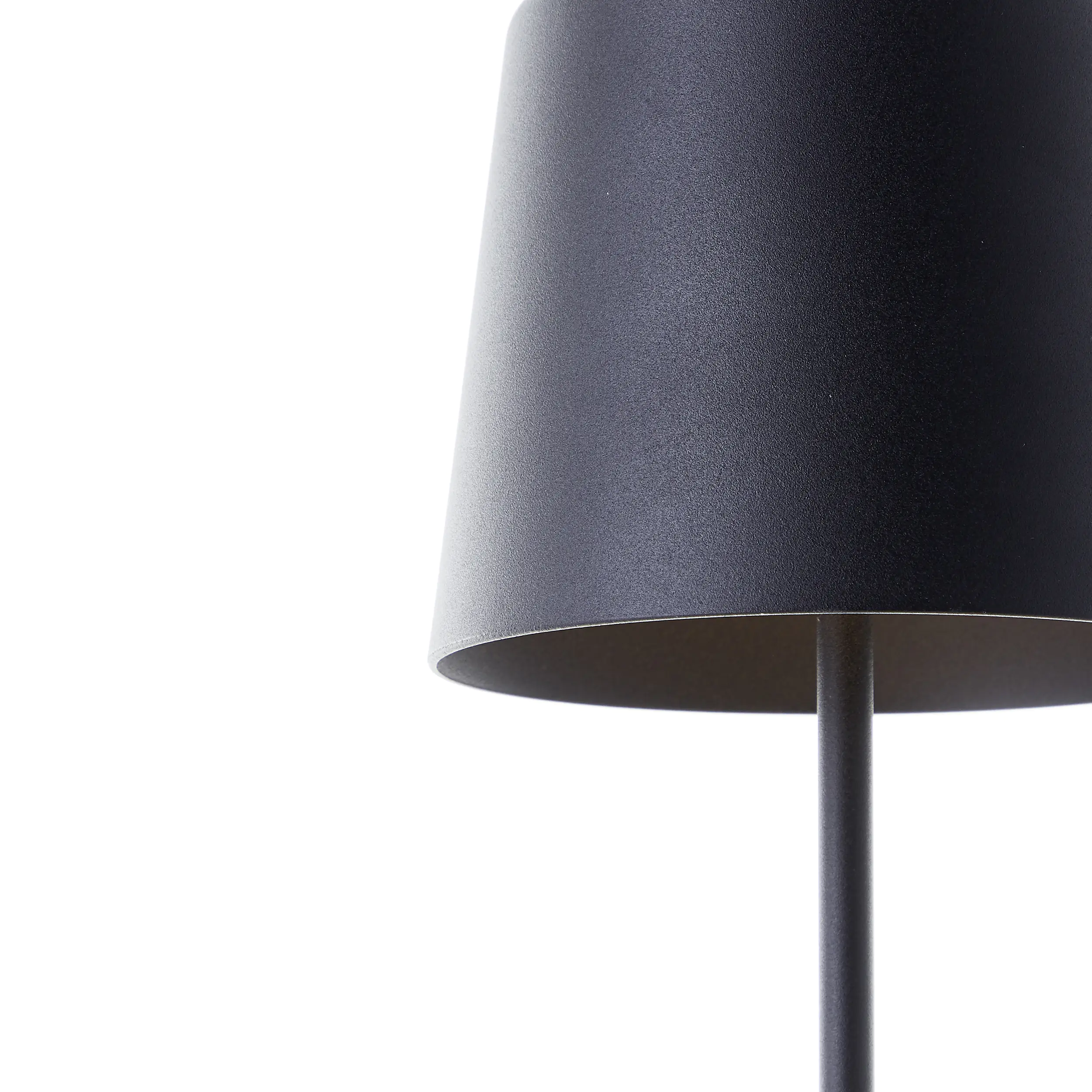 Brilliant Außen-Tischlampe Kaami 2W warmweiß dimmbar USB Brilliant Außen-Tischlampe Kaami 2W warmweiß dimmbar USB
