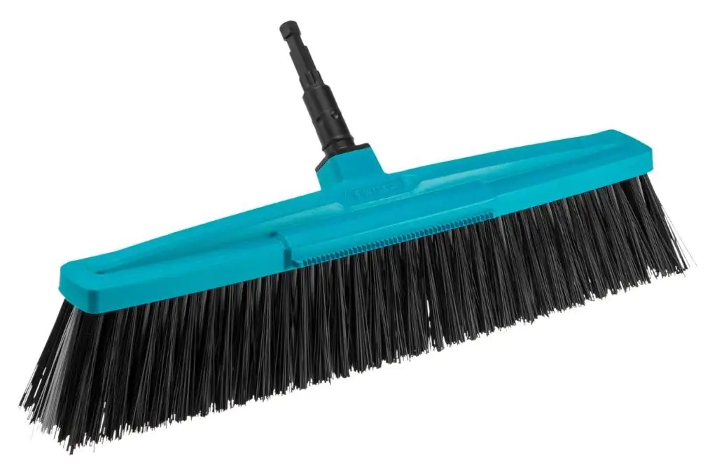 Gardena Straßenbesen combisystem 45 cm Arbeitsbreite Gardena Straßenbesen combisystem 45 cm Arbeitsbreite