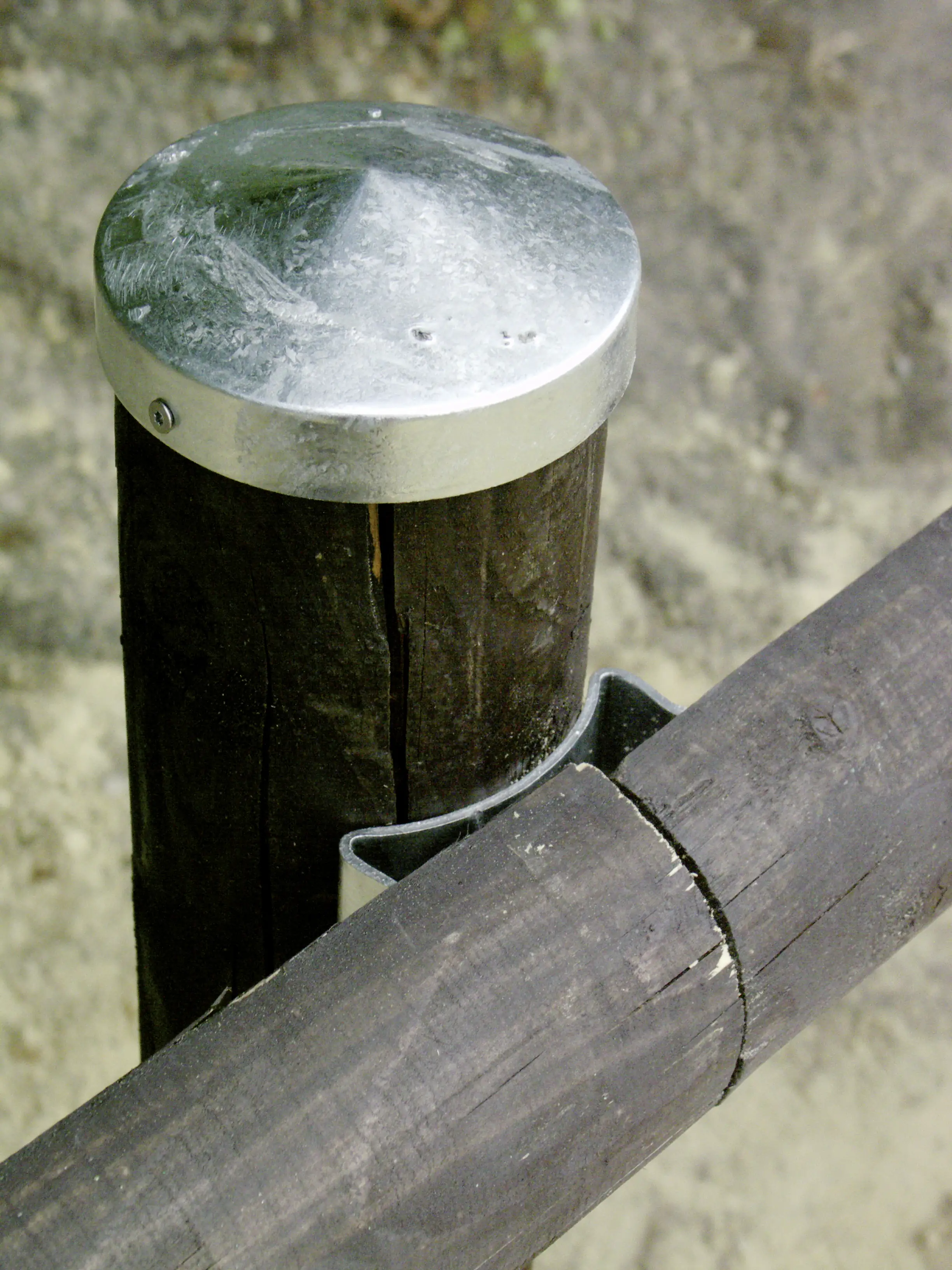 4004338205966 Alberts Pfostenkappe für Holzpfosten Ø 100 mm flach feuerverzinkt