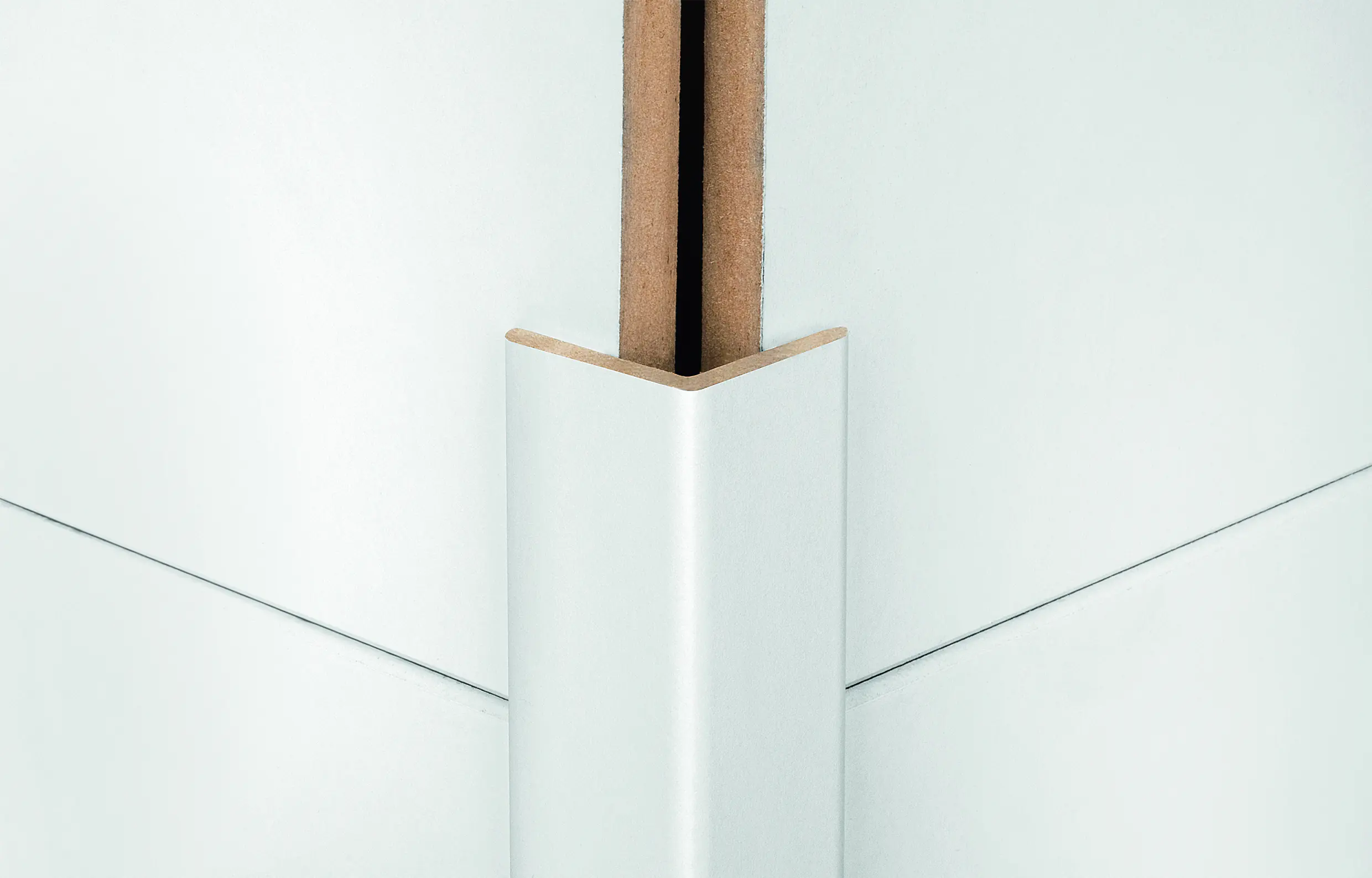 Kronoflooring Winkelleiste 260 cm 28 x 28  mm weiß