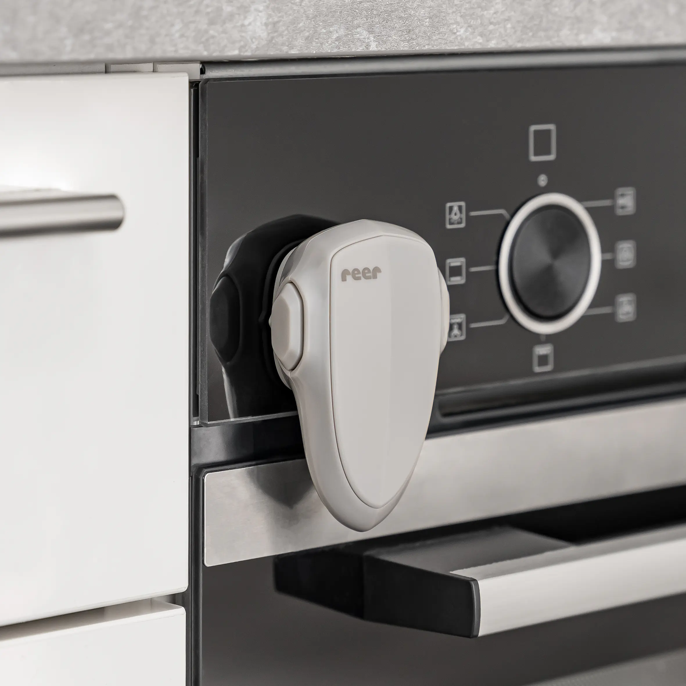 reer Kindersicherung für Backofen Kunststoff grau