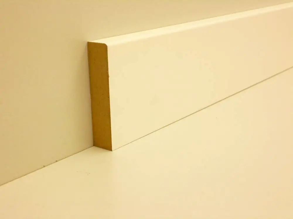 B.S. Bauprogramm Sockelleiste 250 cm 60 x 14 mm weiß B.S. Bauprogramm Sockelleiste 250 cm 60 x 14 mm weiß